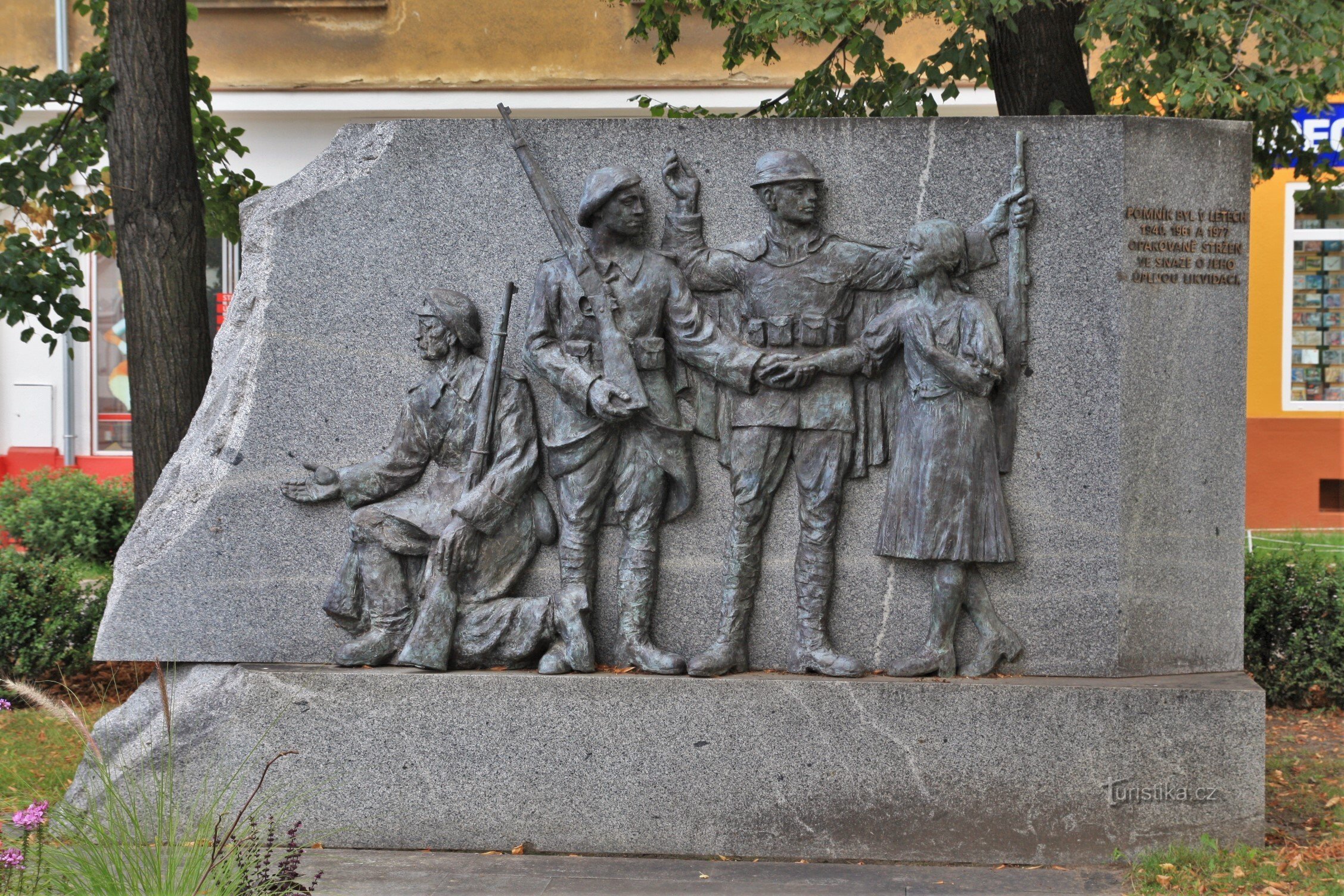 Hodonín - monument till TG Masaryk - 2011