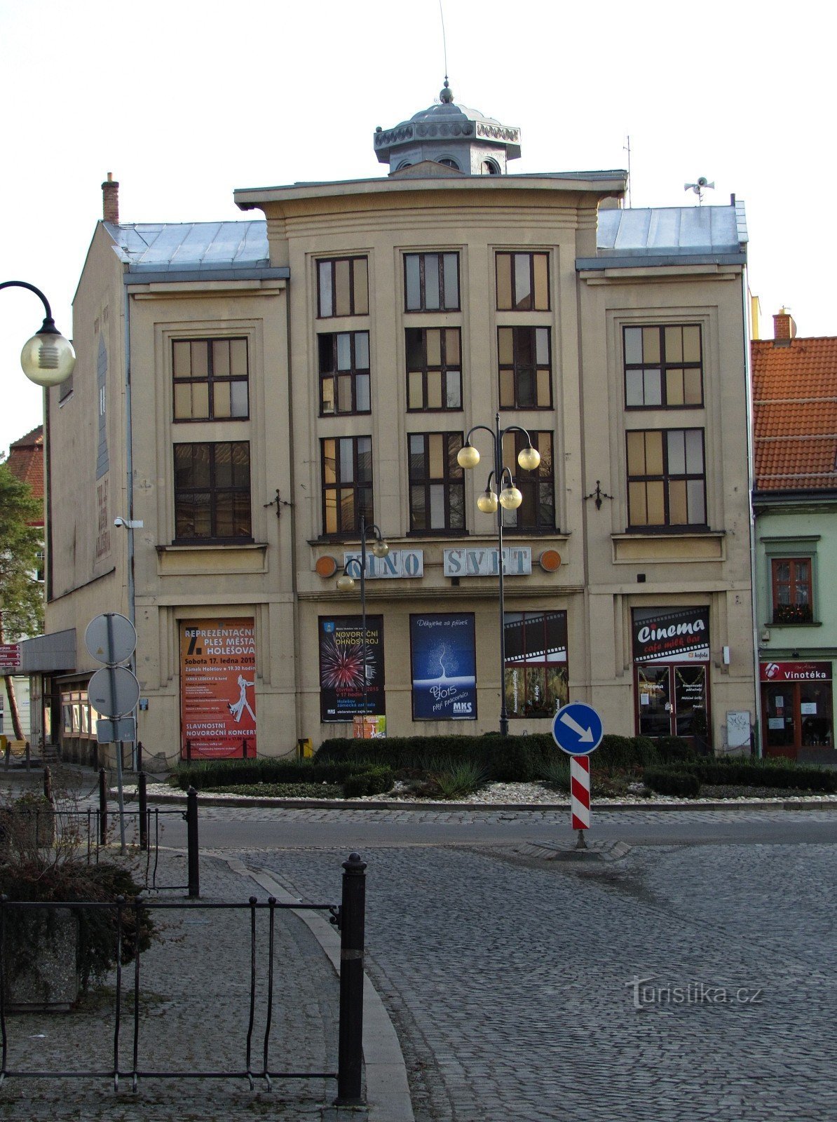 Holešov - cine Suecia