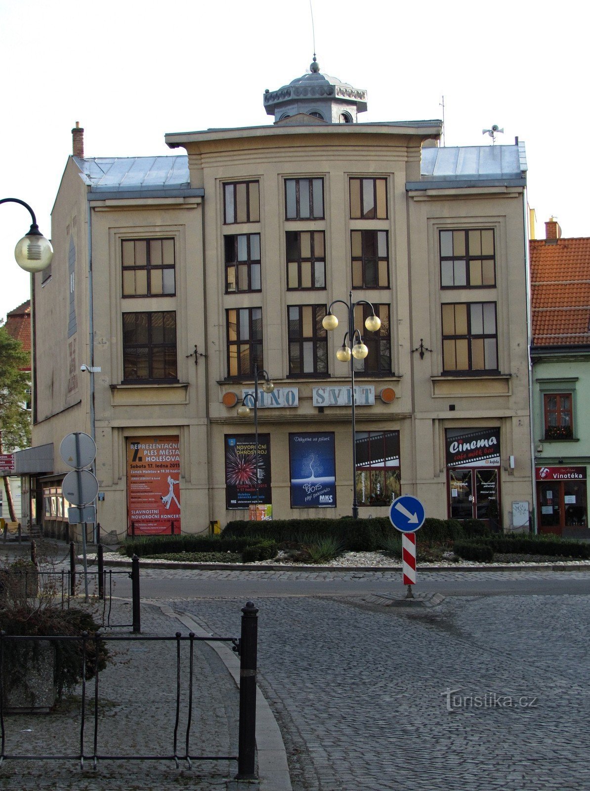 Holešov - kino Svět