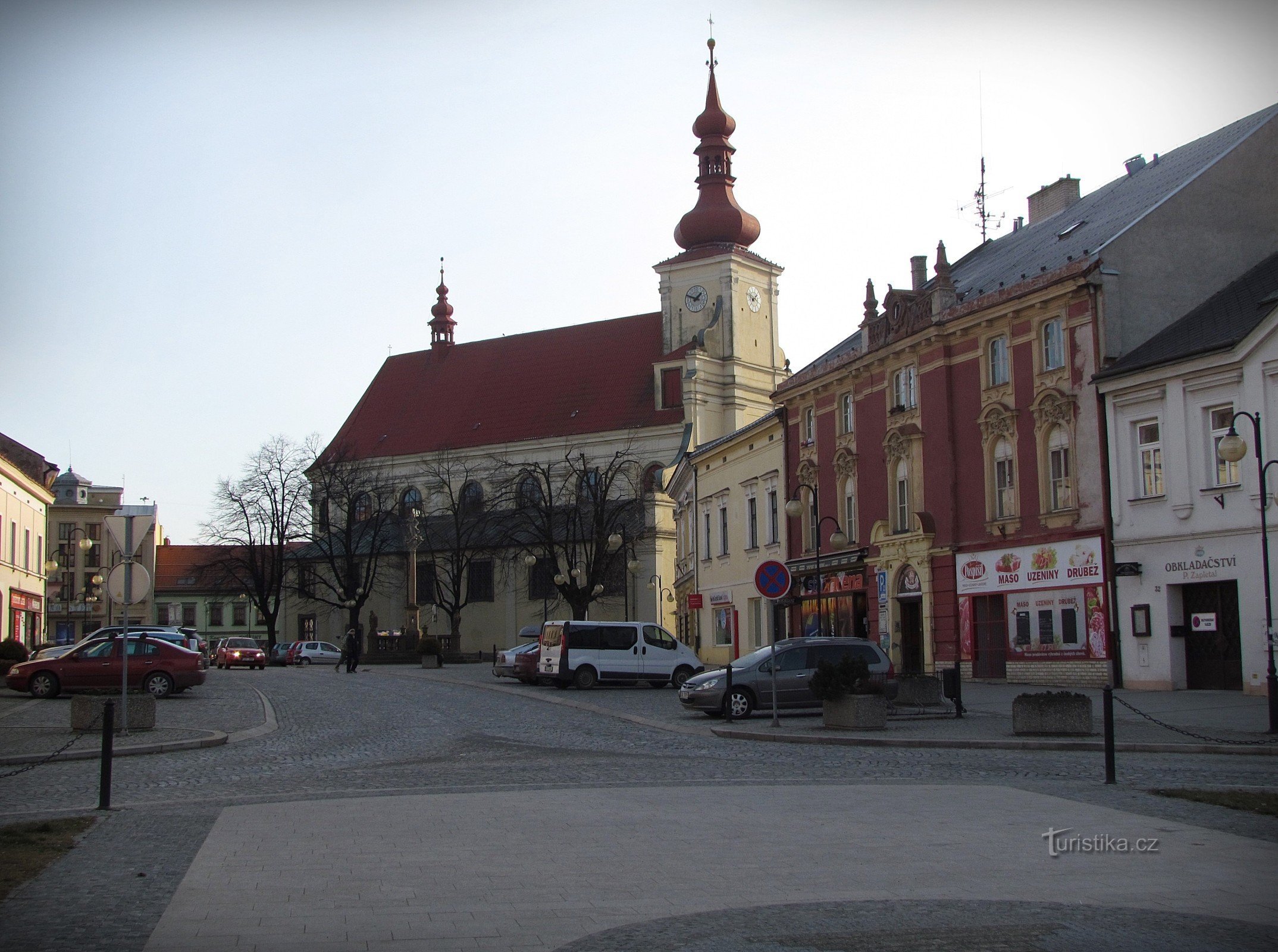 Holešov - Neitsyt Marian taivaaseenastumisen kirkko