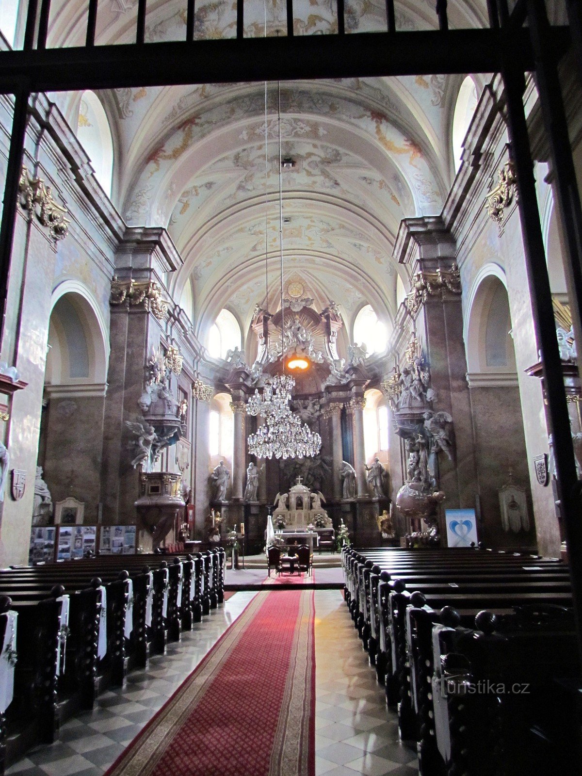 Holešov - Crkva Uznesenja Djevice Marije