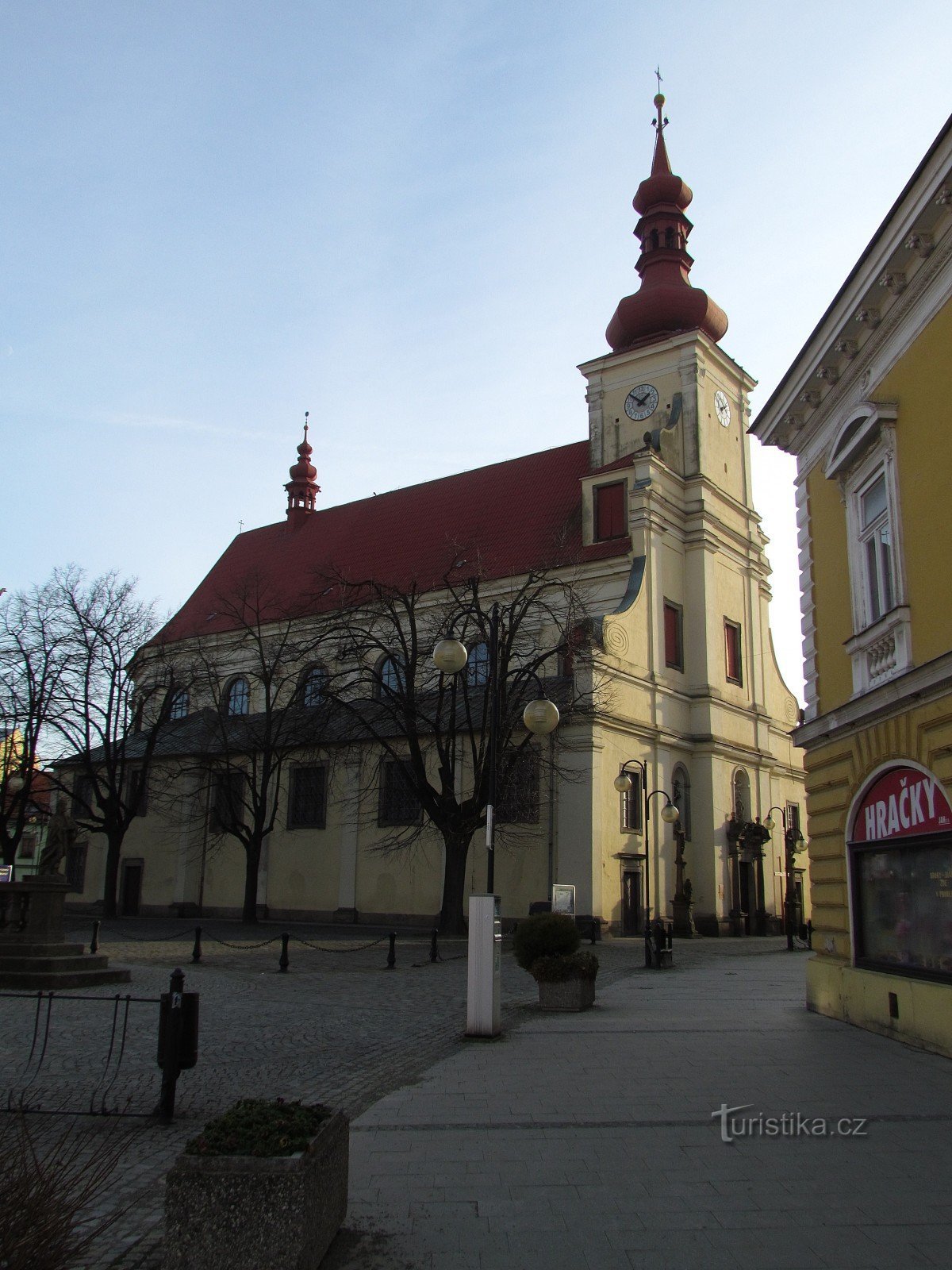 Holešov - Neitsyt Marian taivaaseenastumisen kirkko