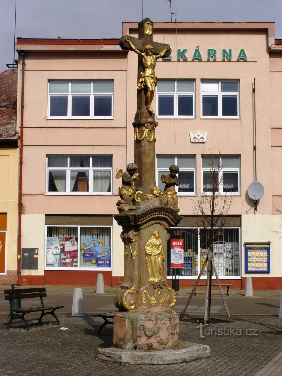 Holice - Steinkreuz