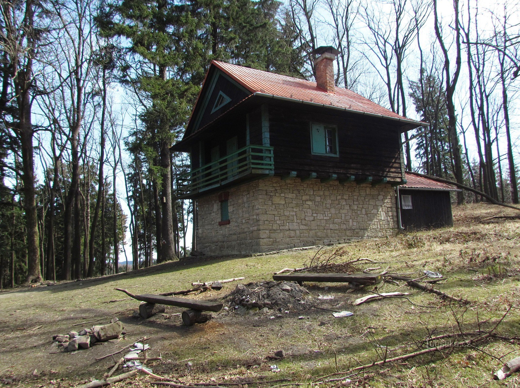 Holubs stuga under Kelčský Javorník