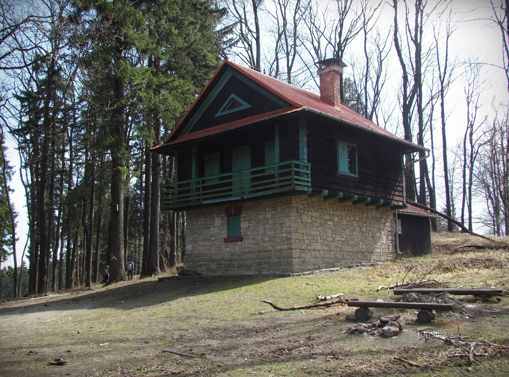 Holub's huisje onder Kelčský Javorník