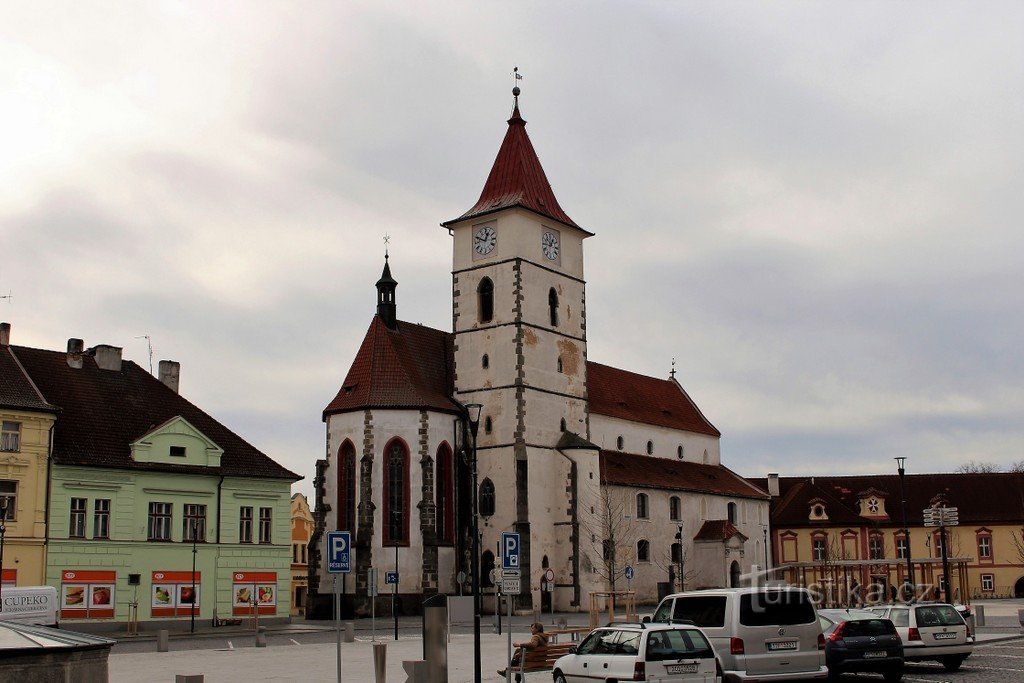 Horaždovice, biserica Sf. Petru și Pavel