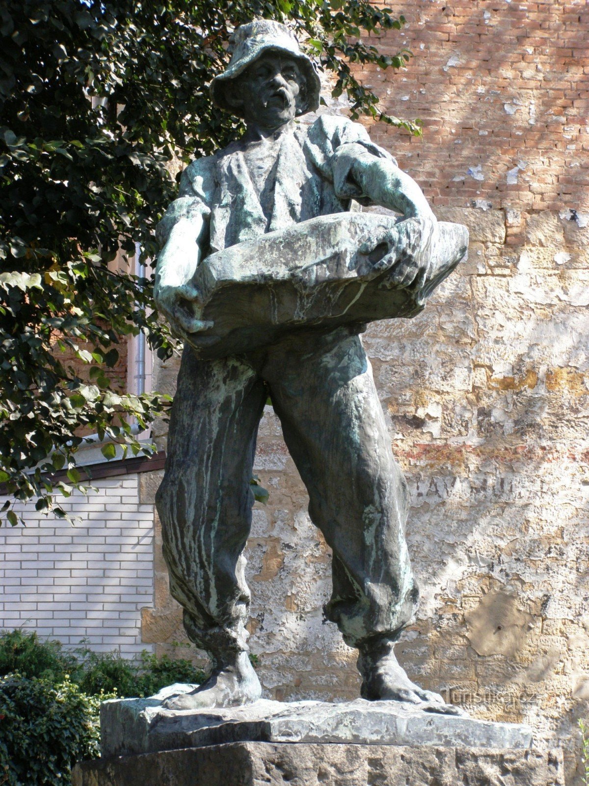 Hořice - standbeeld van de Man van Werk