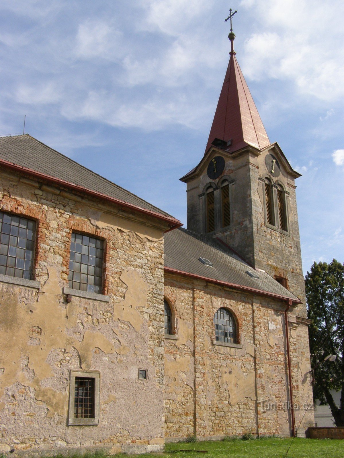 Hořiněves - kyrkan St. Procopius