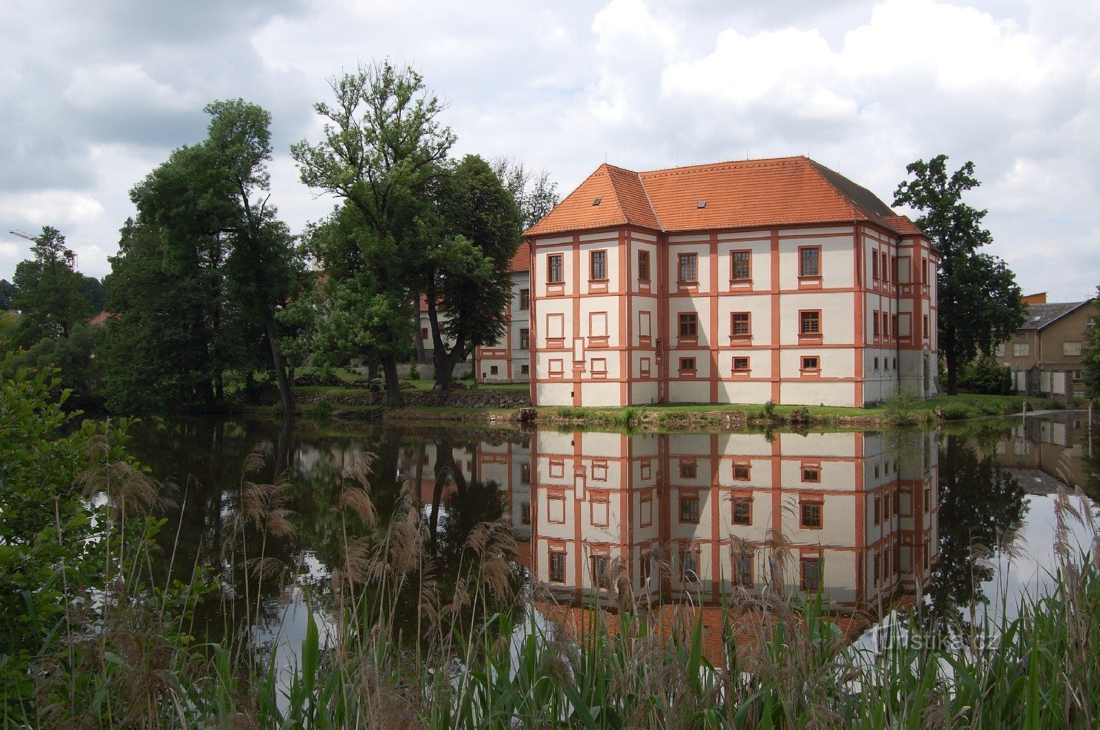 Górny Cerekev, zamek