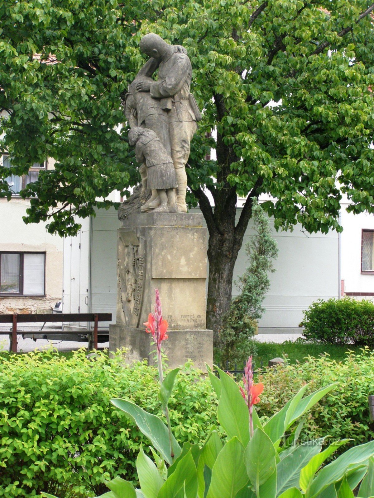 Horní Jelení - monumento a las víctimas de la guerra