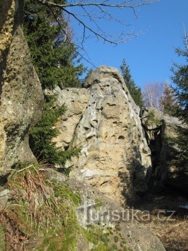 Obere Lačnovská-Felsen: Märchenlandschaft oder Teufelssitz?