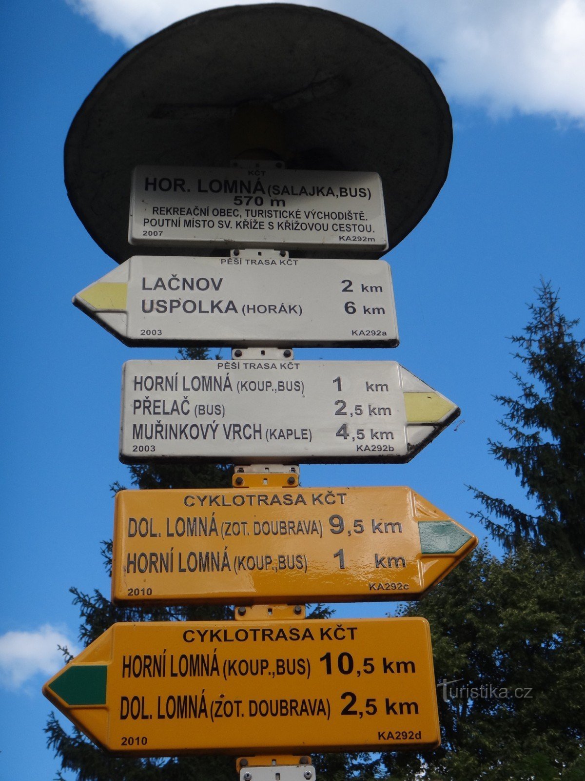Salajka 附近的 Horní Lomná 路标