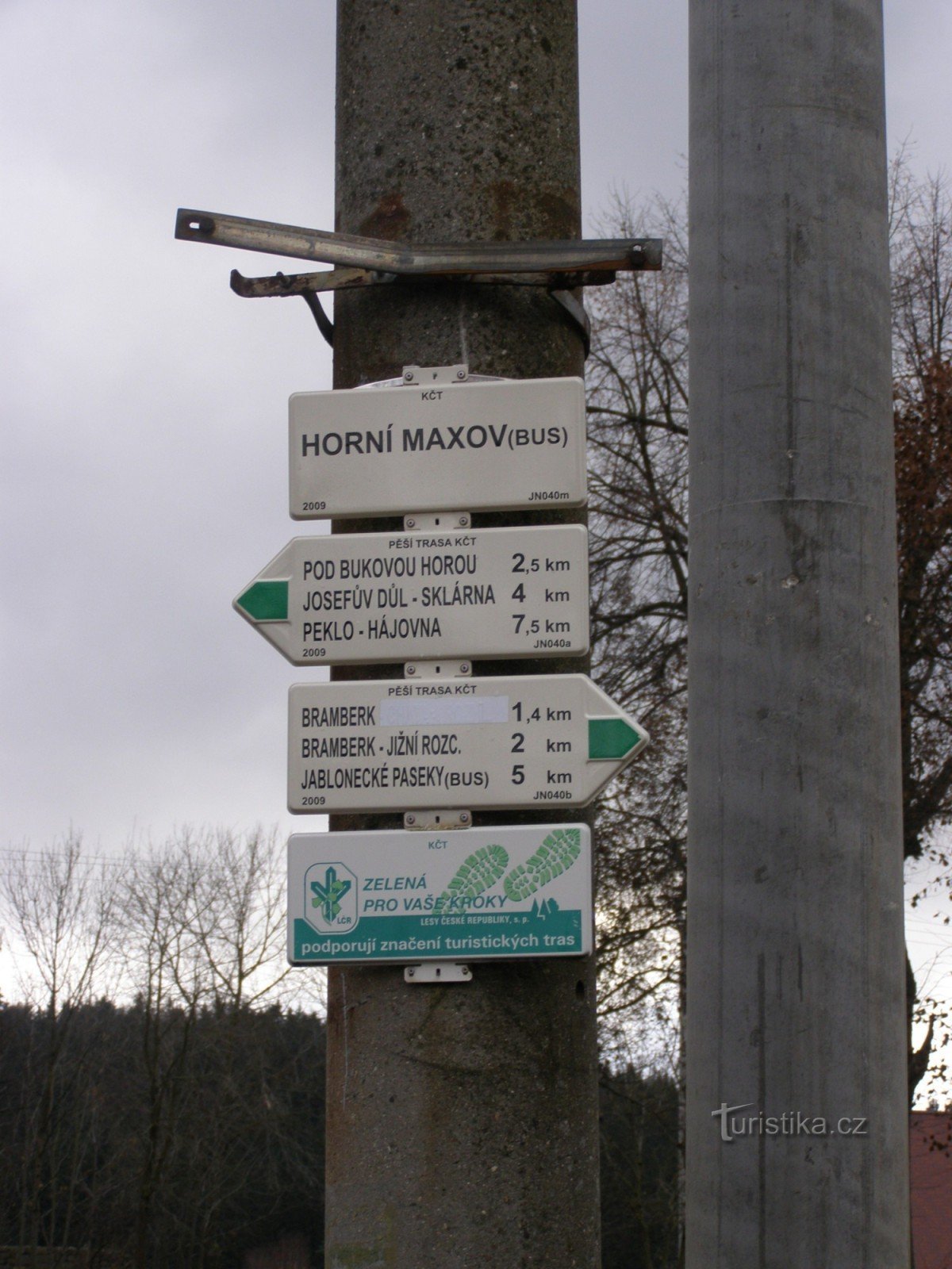 Horní Maxov - turistický rozcestník