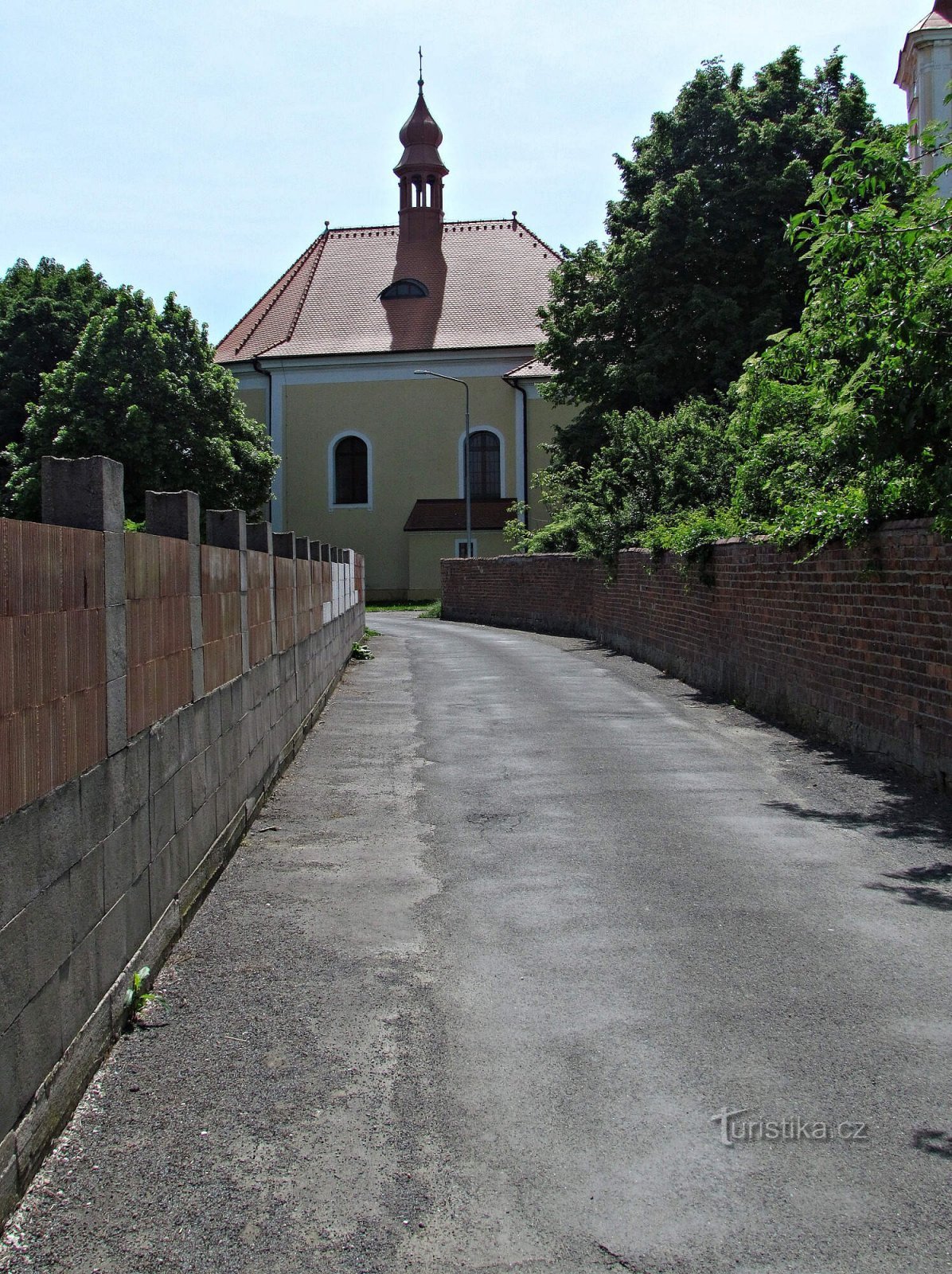 Horní Moštěnice - Neitsyt Marian taivaaseenastumisen kirkko