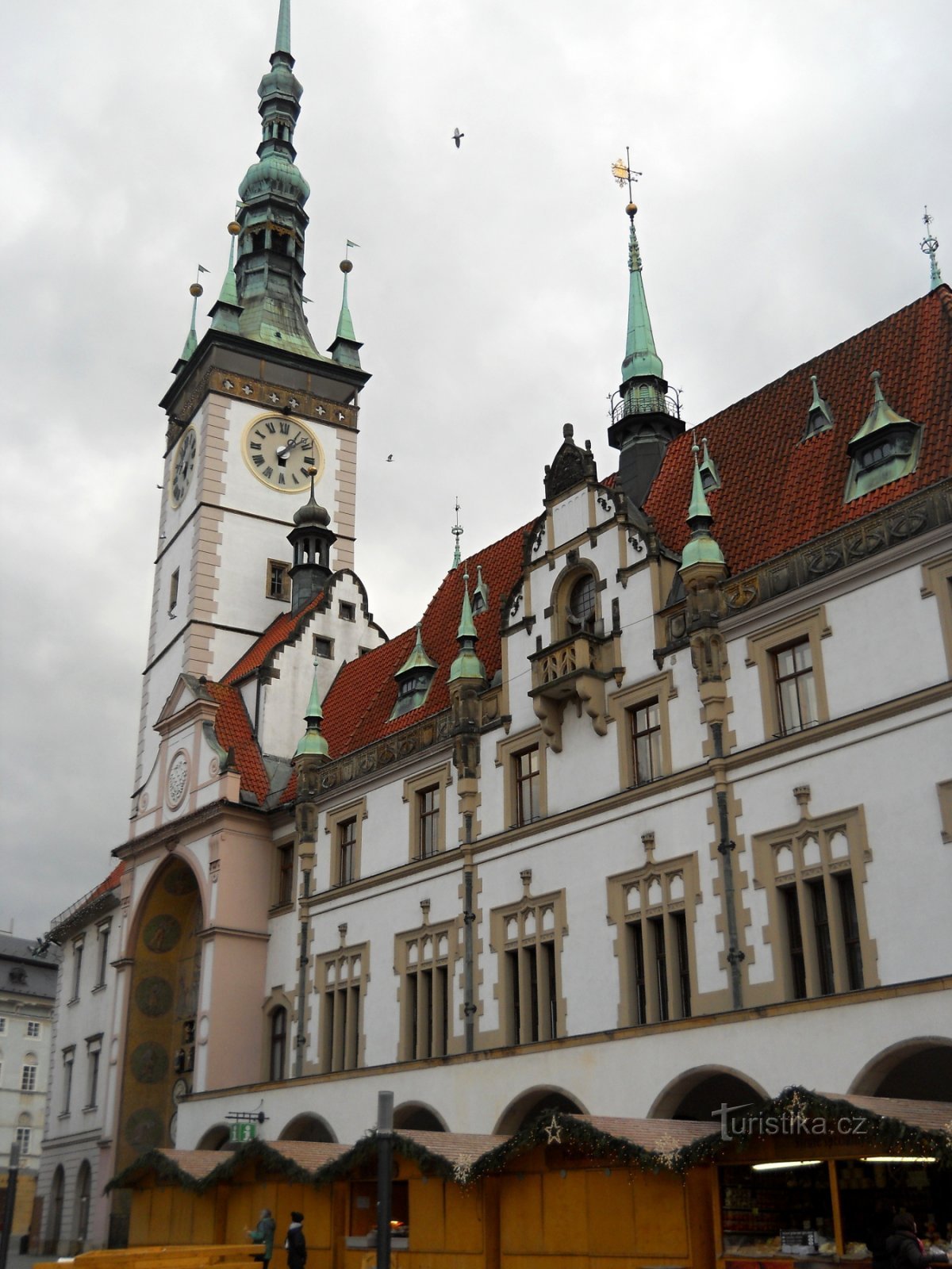 Place haute - Mairie en hiver