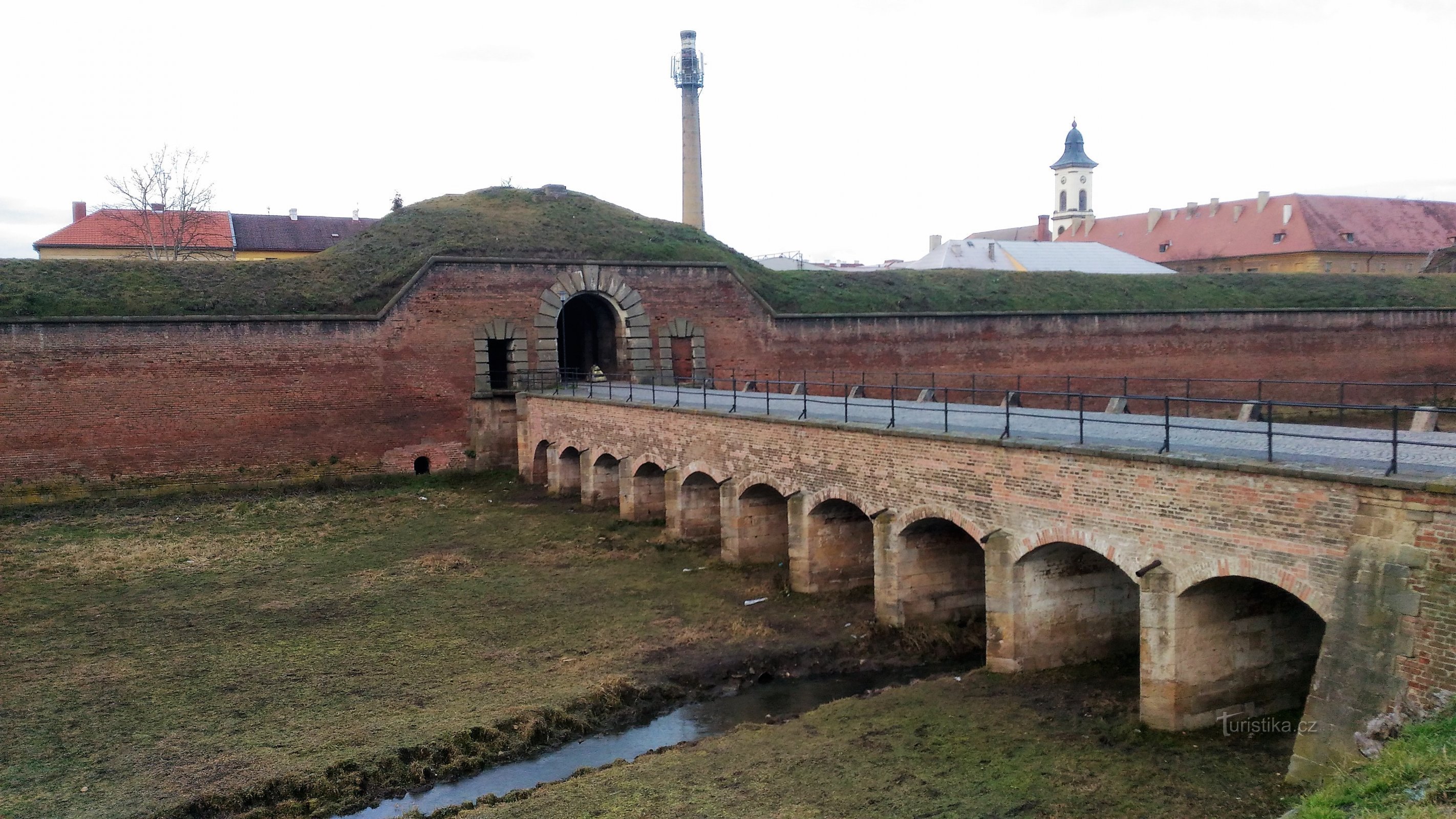 Porte d'eau supérieure