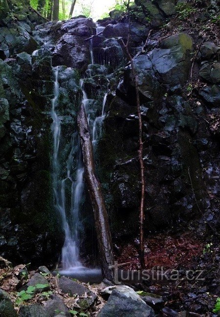 Horní vodopád pod Lysou horou