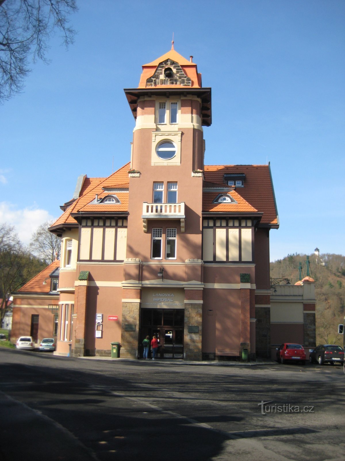 horní zastávka - hotel Imperial