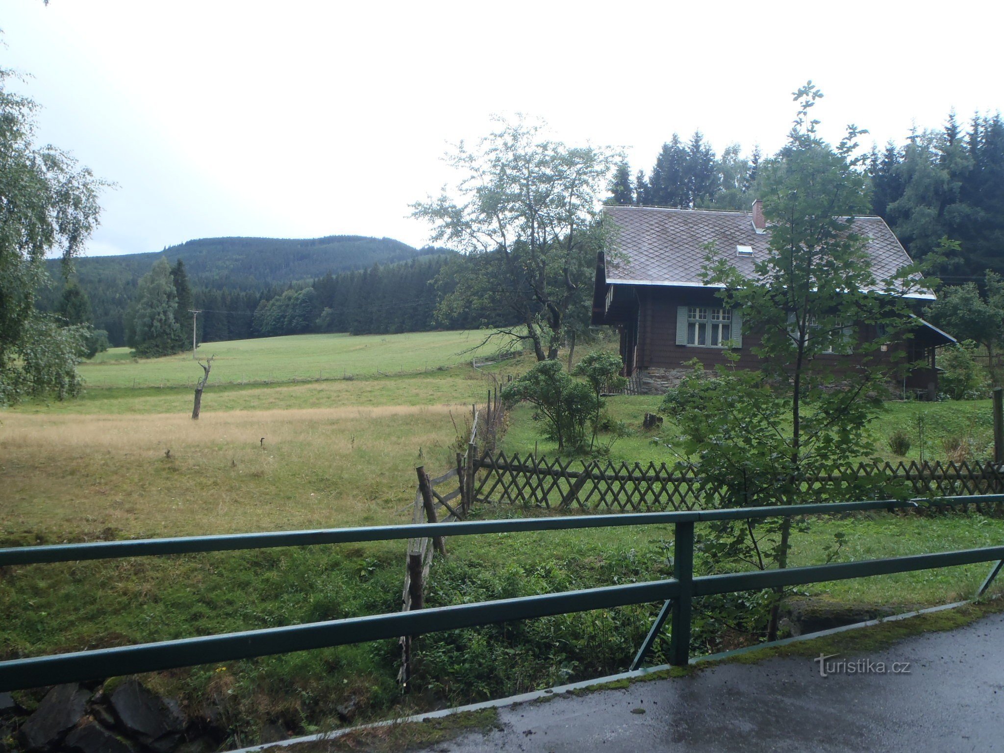 Nhà kiểu nông thôn trên núi