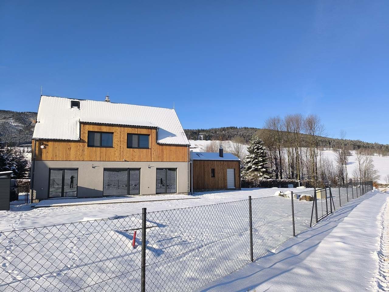 Horský apartmán Stříbrnice - zadní část