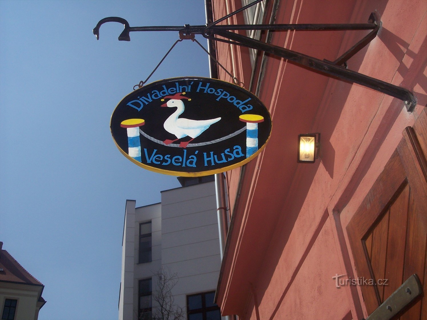 il pub Veselá husa