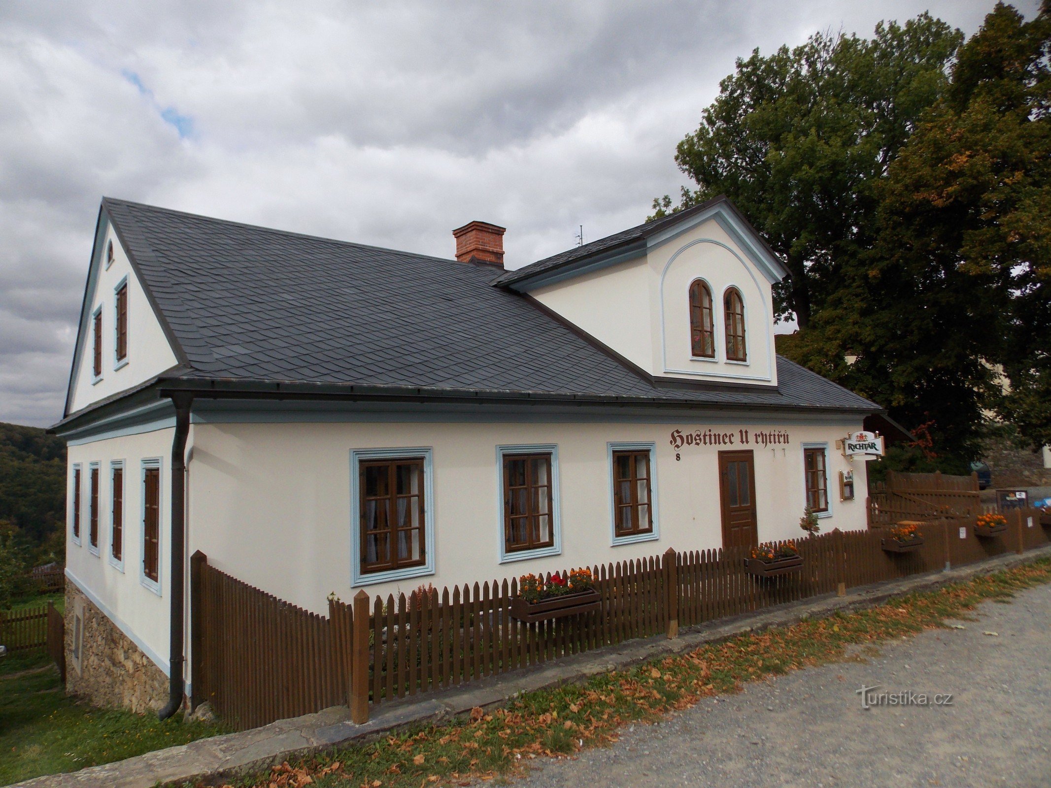 Pousada U Rytířů perto do castelo Sovinec