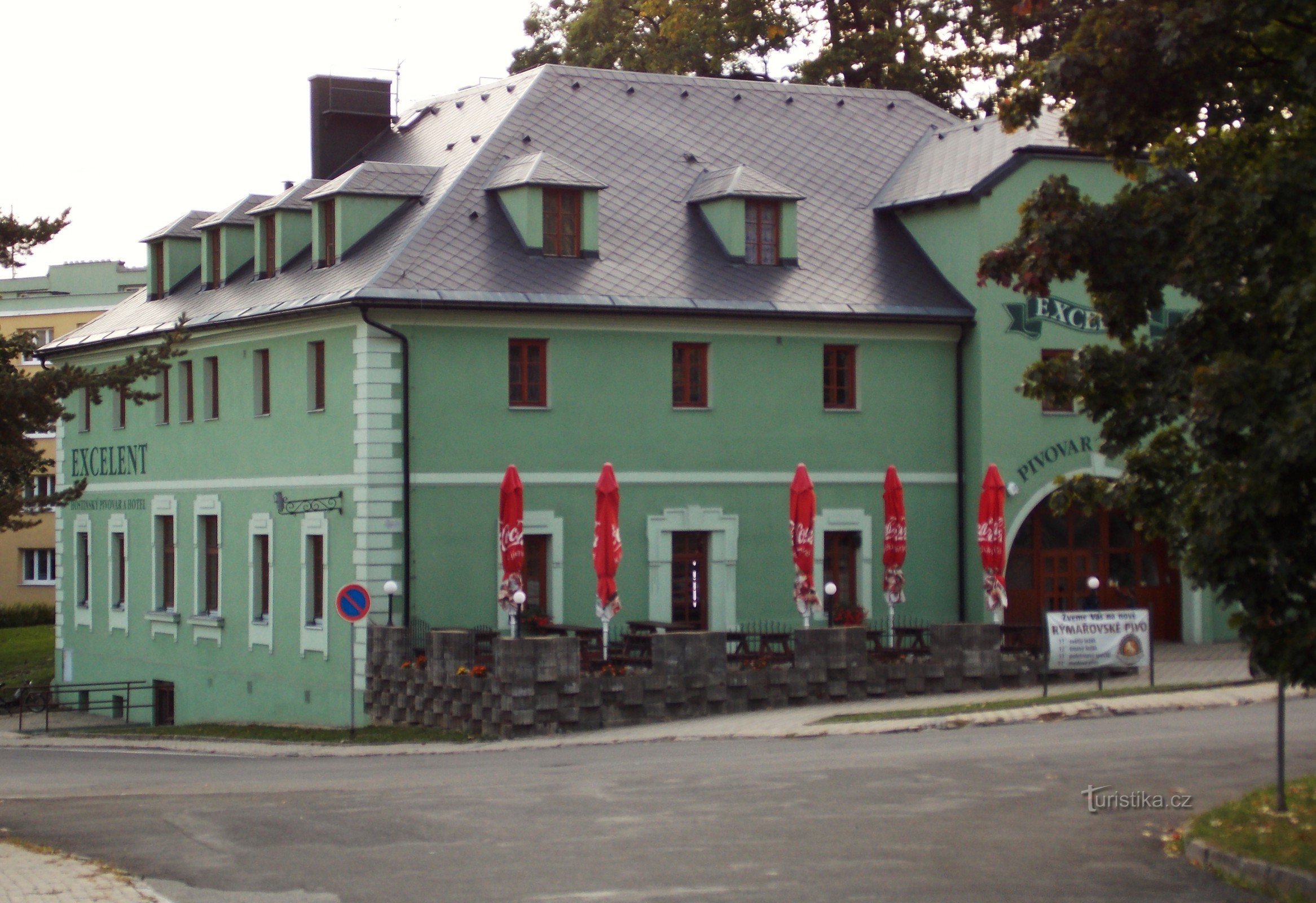 Inn Brewery y Hotel Exscelent en Rýmařov