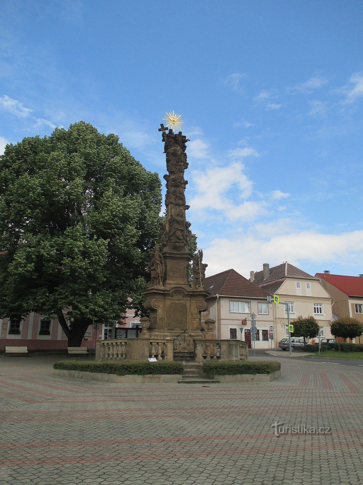 Hoštka - Στήλη της Αγίας Τριάδας