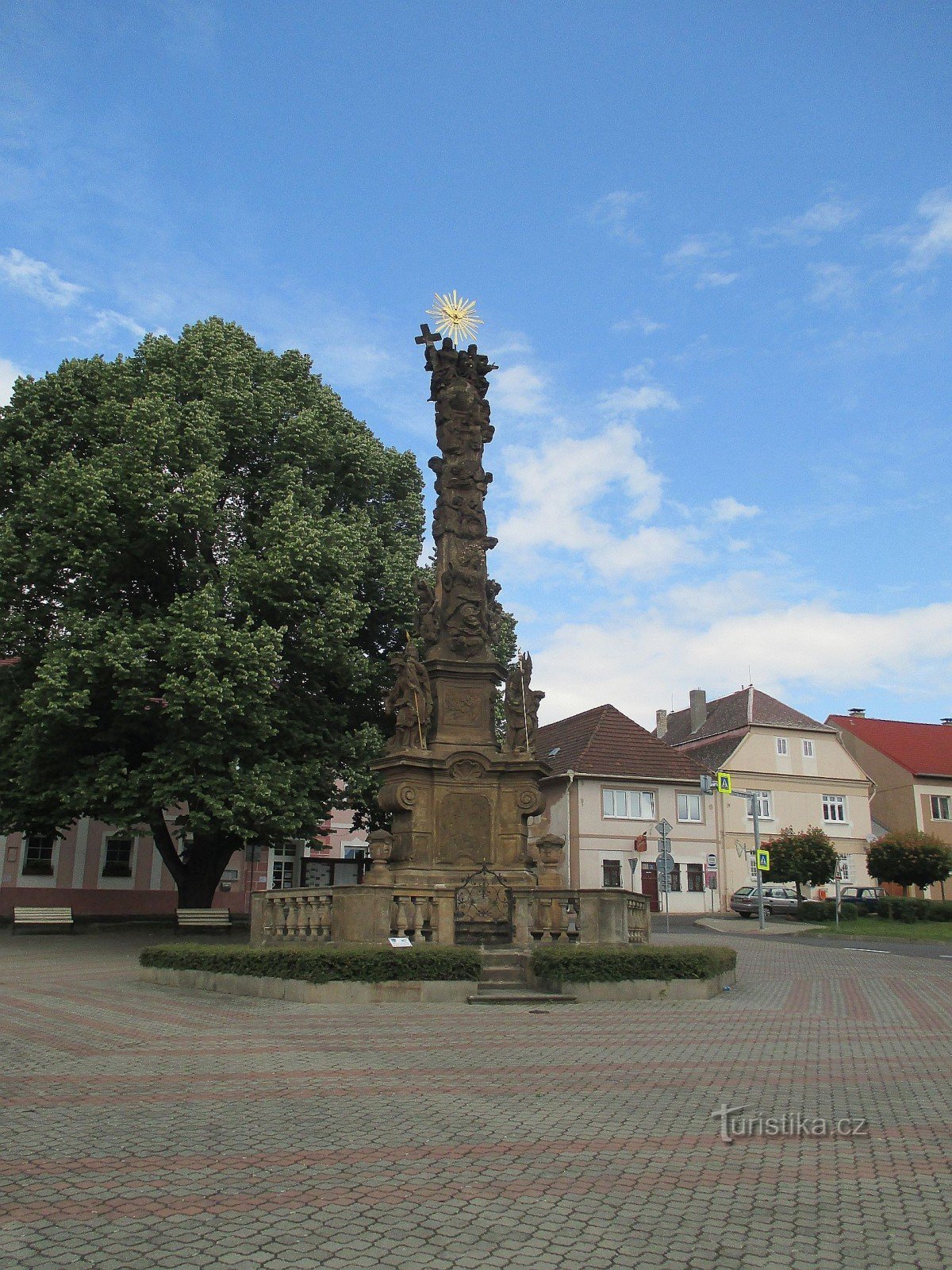 Hoštka - Sloup Nejsvětější Trojice