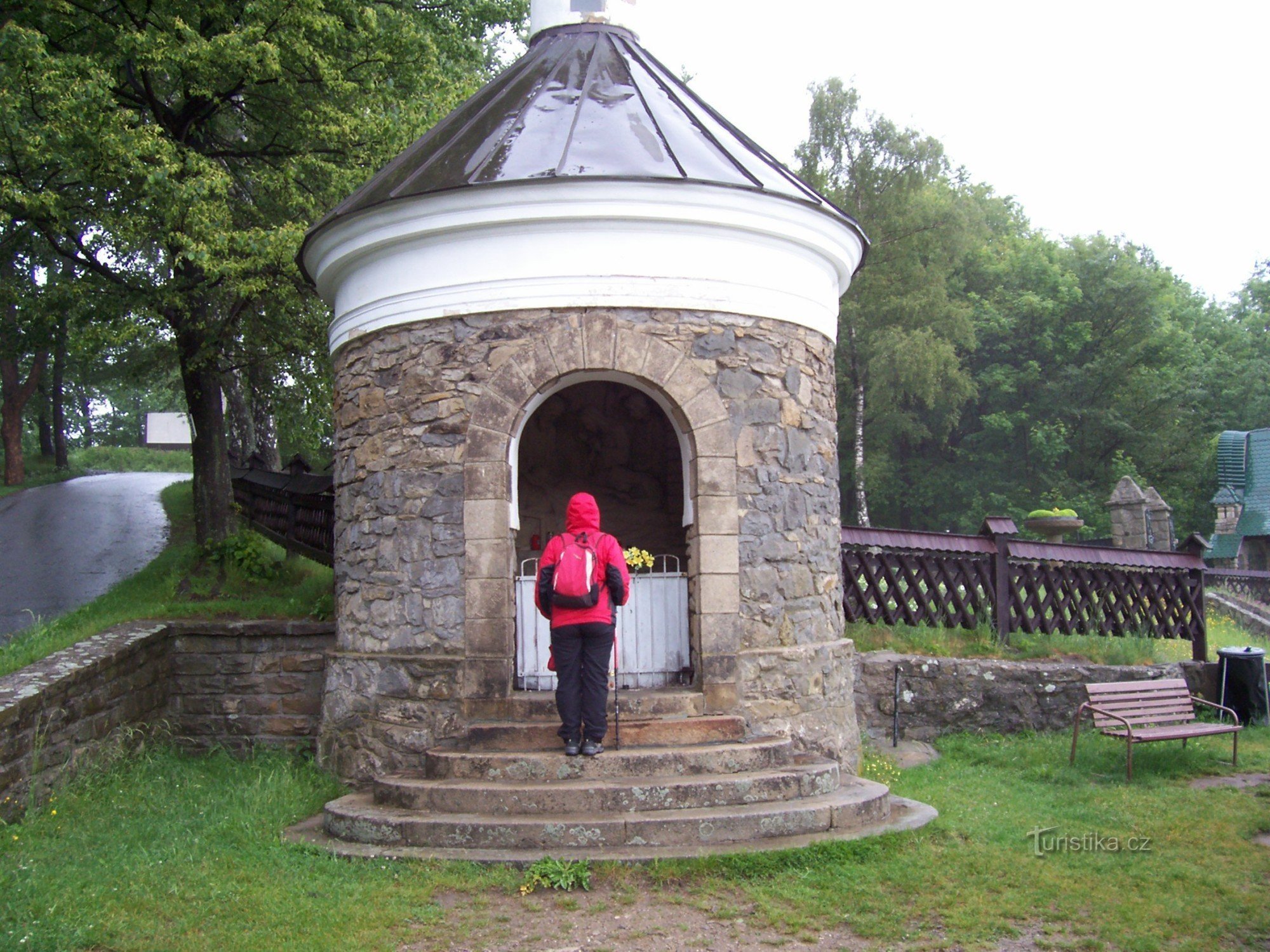 Hostýn-chapelle au cimetière de montagne