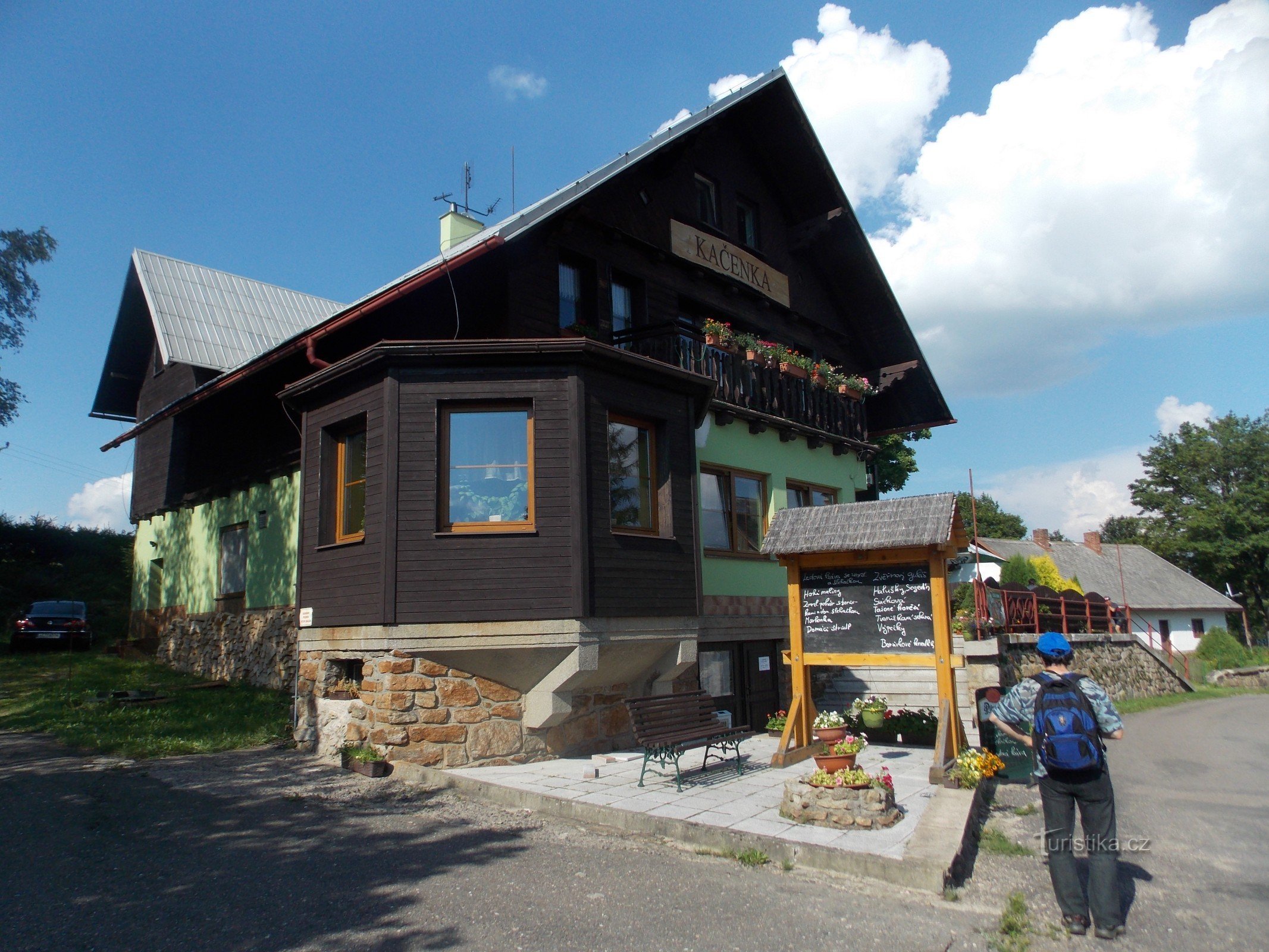 Hotel Kačenka oberhalb der Stadt Králíky