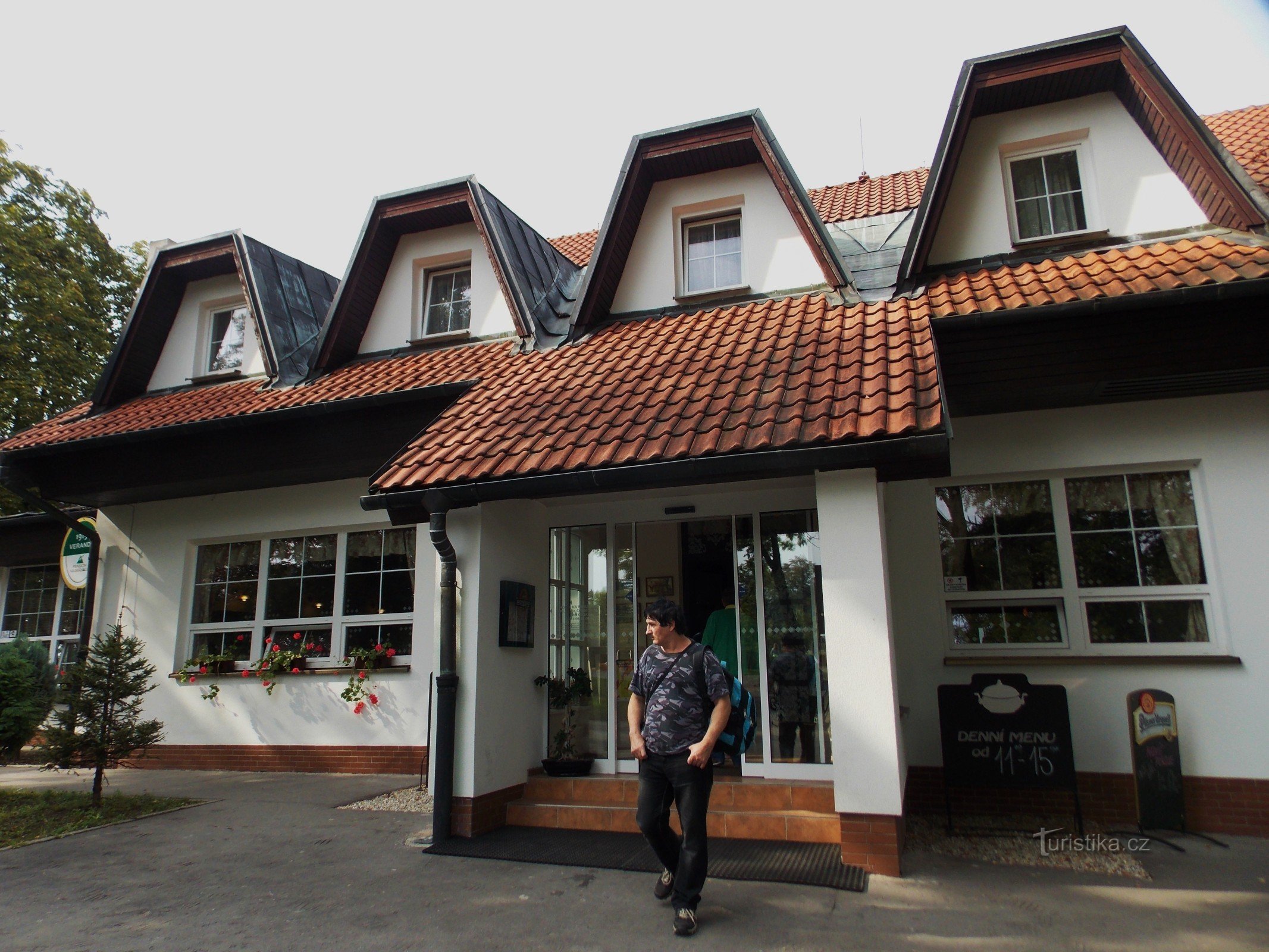 Un hôtel avec restaurant dans la zone de loisirs de Skalka près de Nové Jičín