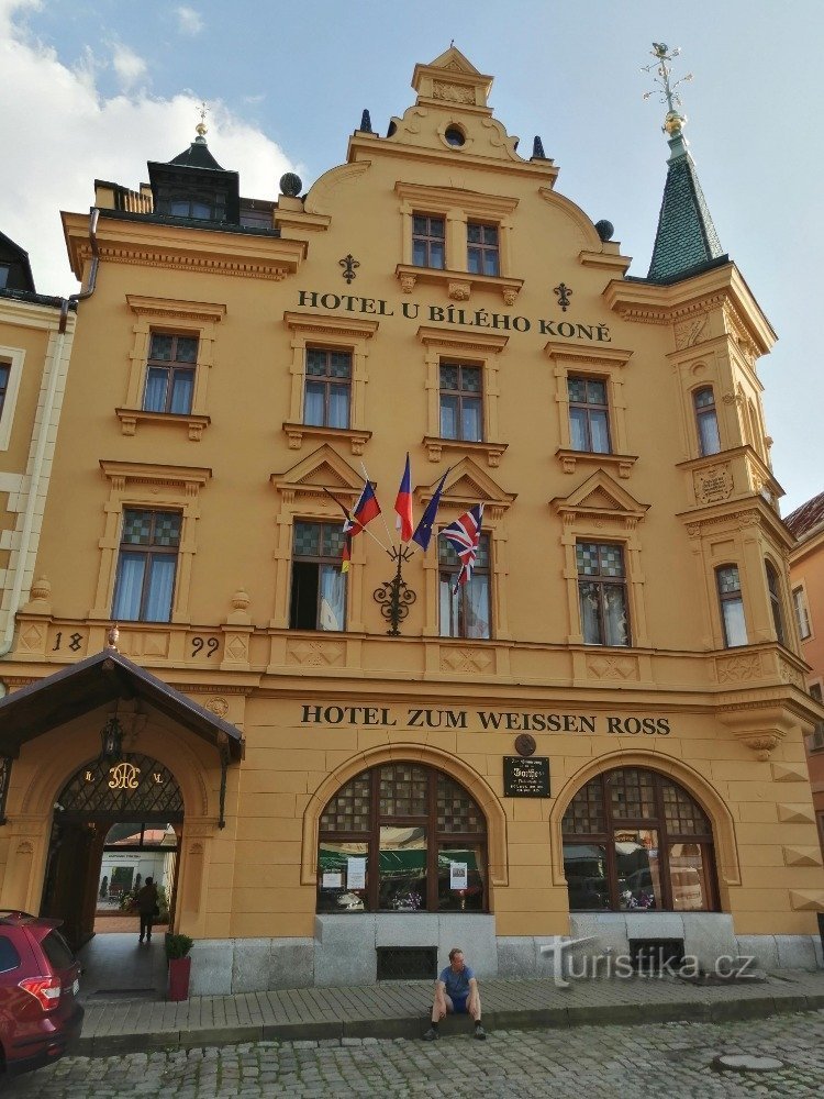 Hotel U Bílého koné - Loket