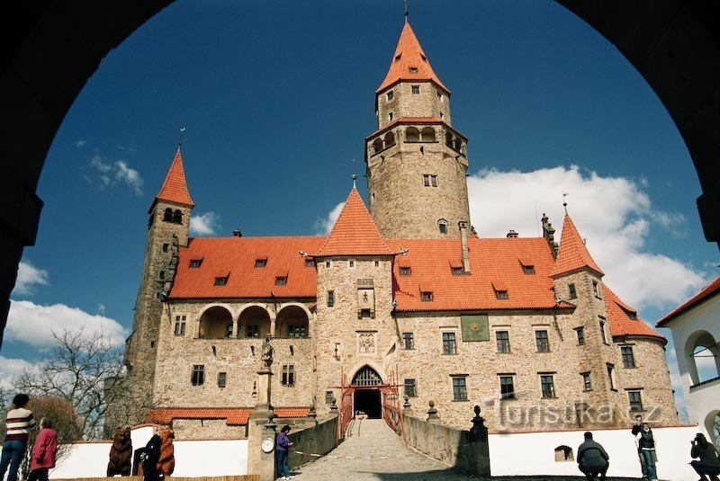 Bouzov slott