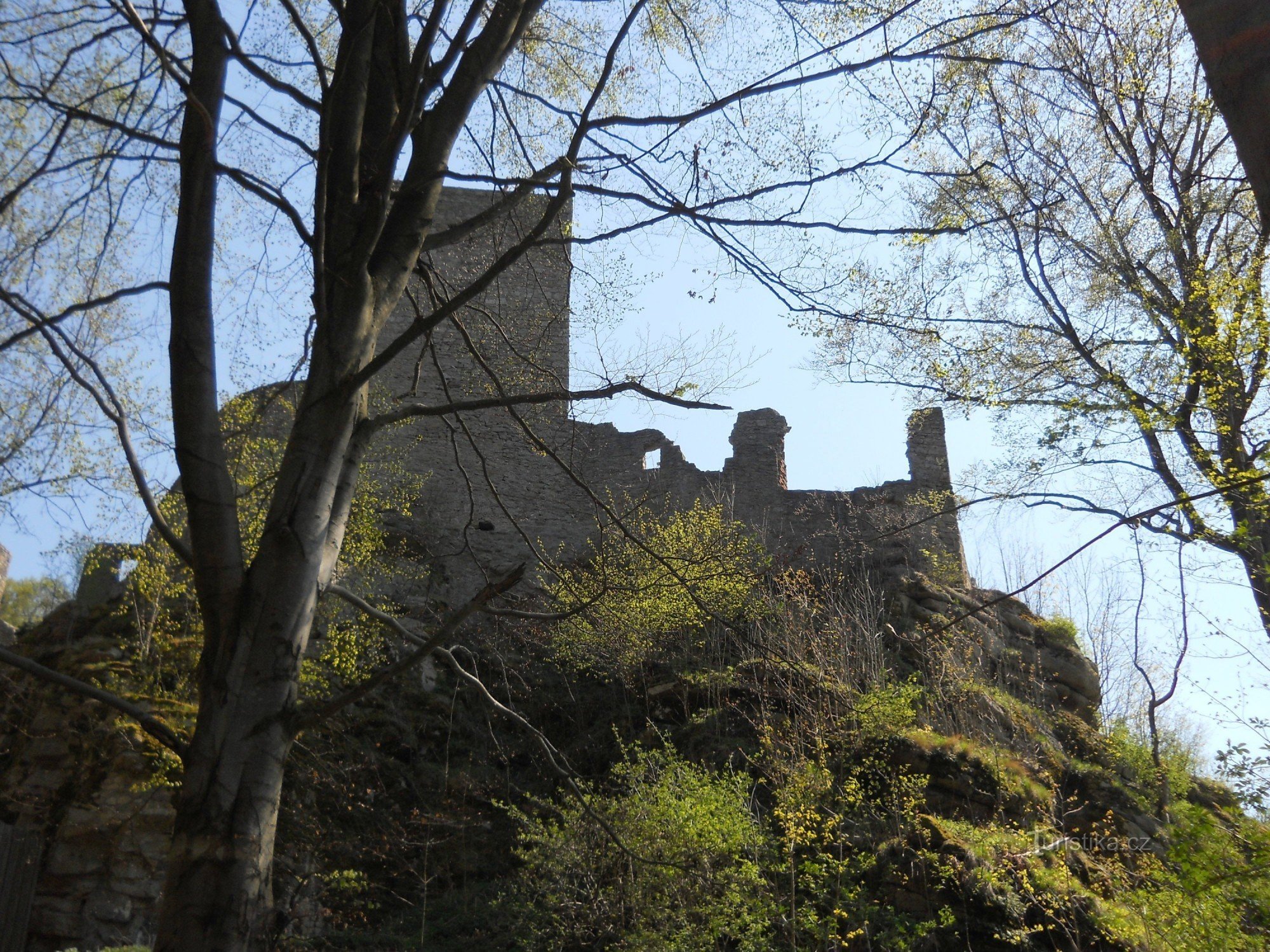 Lâu đài Choustník