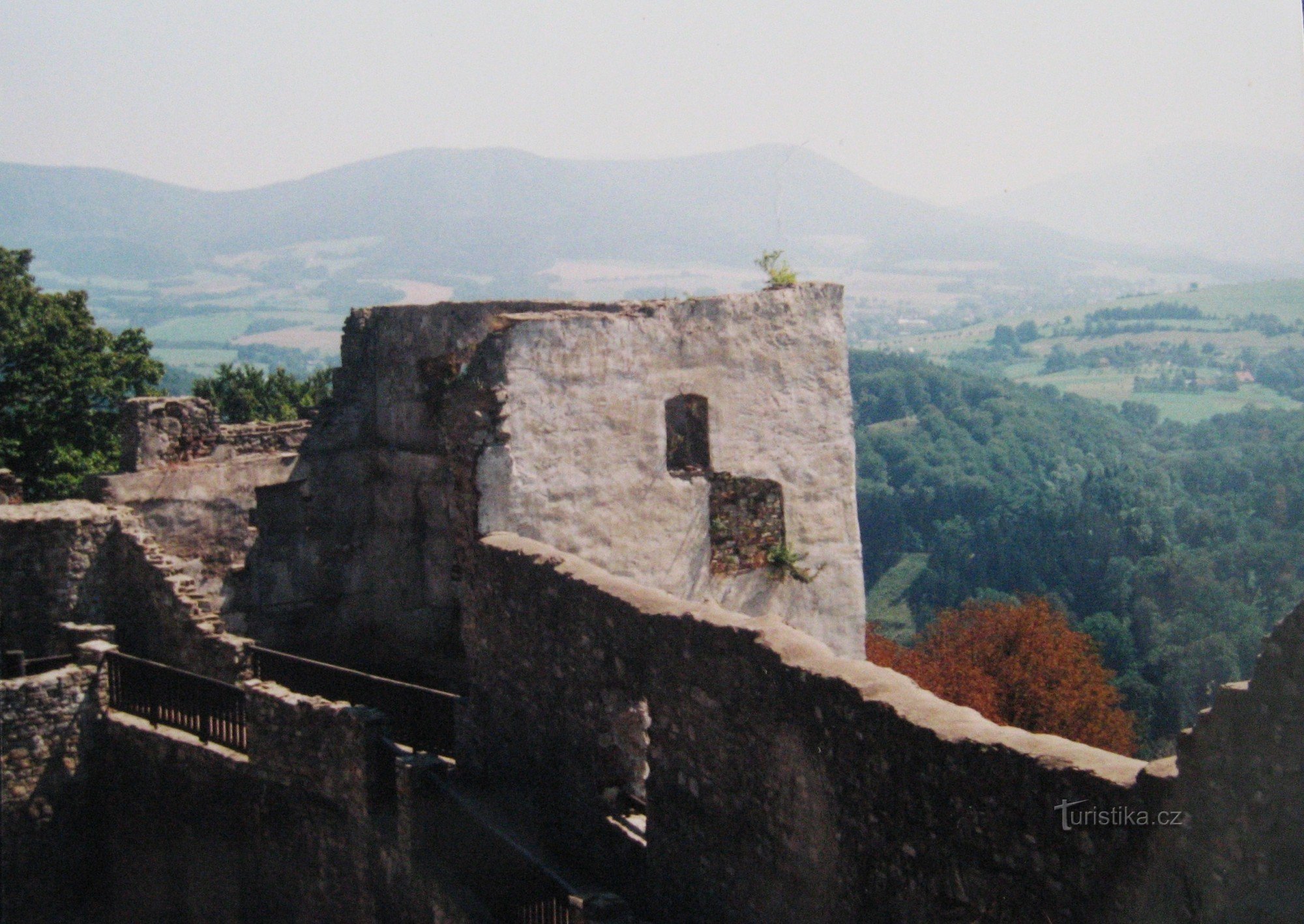 Hukvaldy Castle and nature reserve