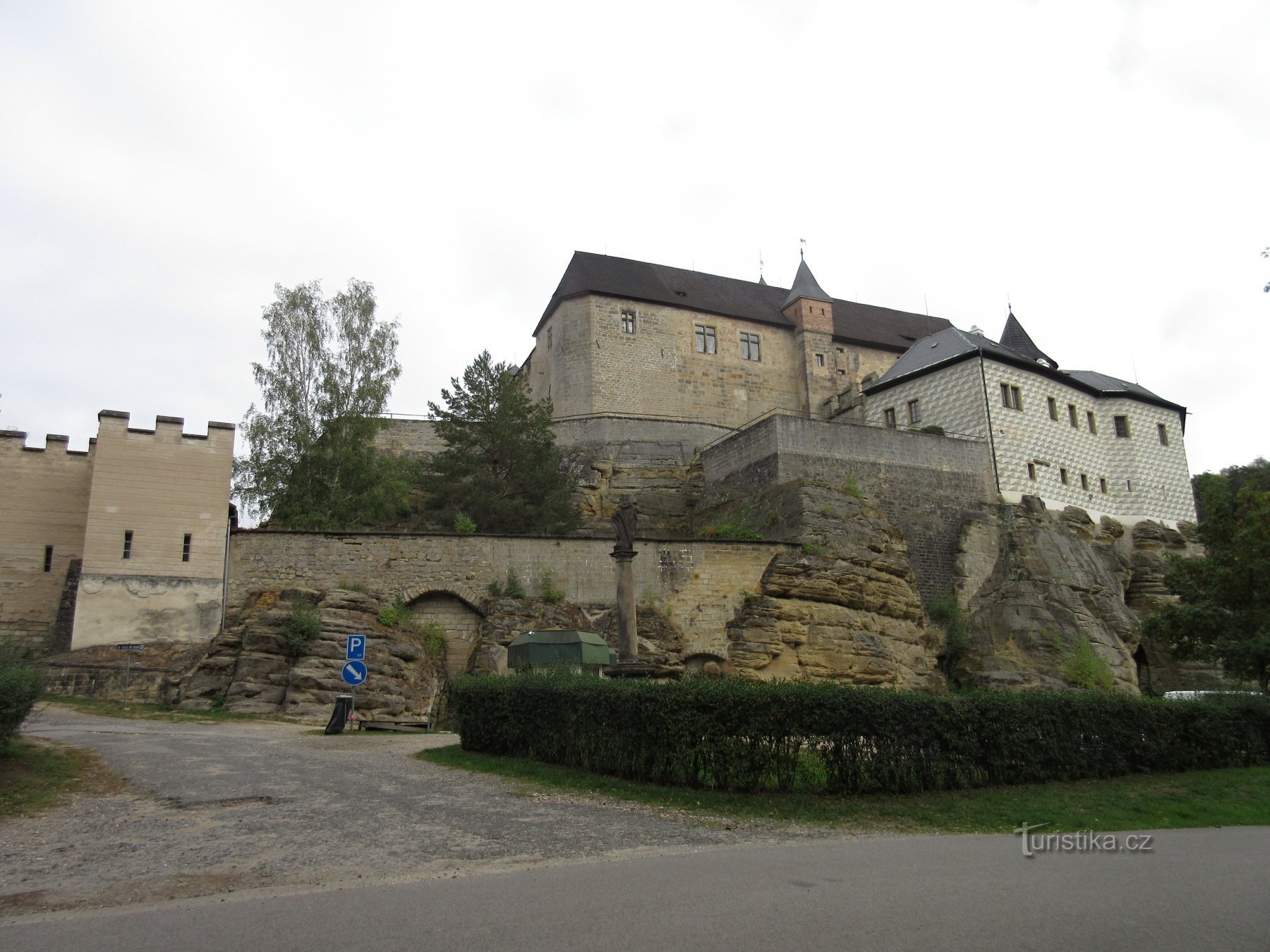 Kost castle