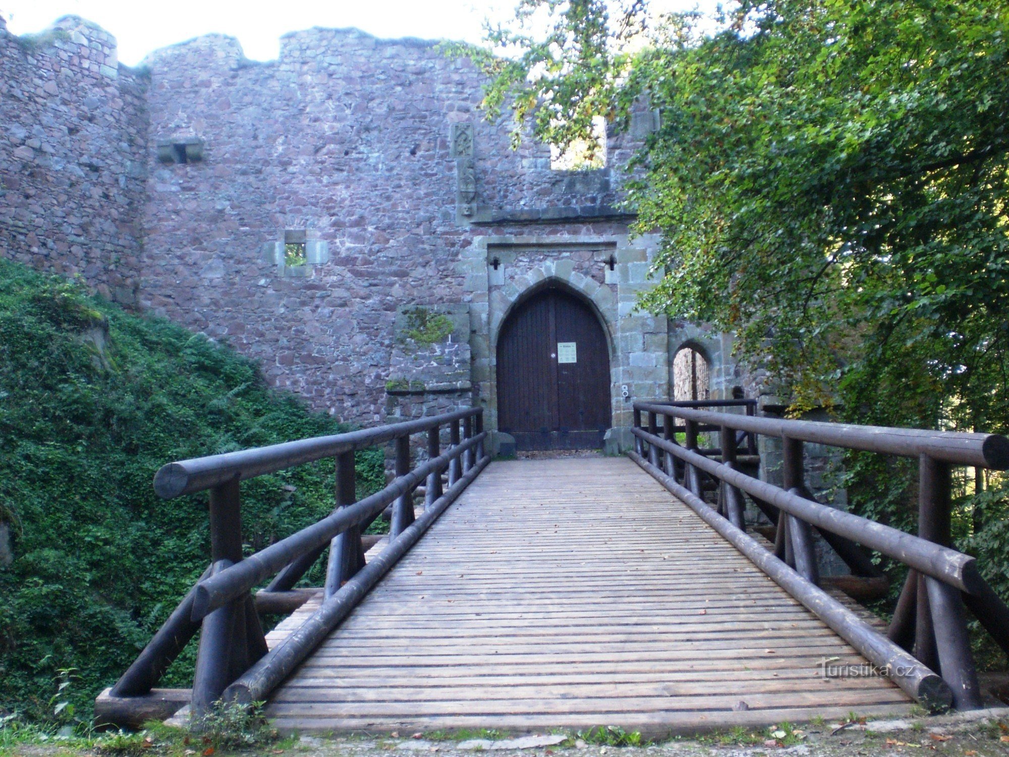 Litice Castle