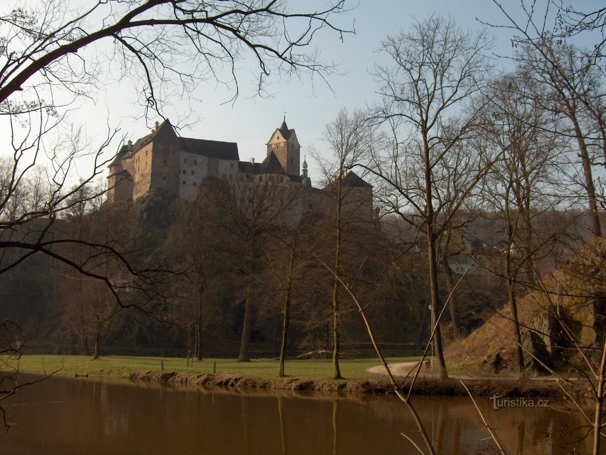 Dvorac Loket