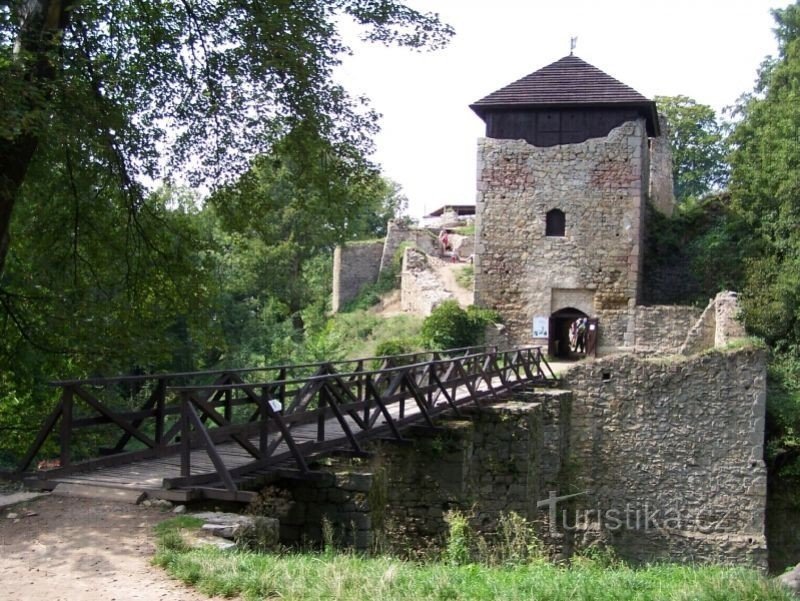 Луковский замок