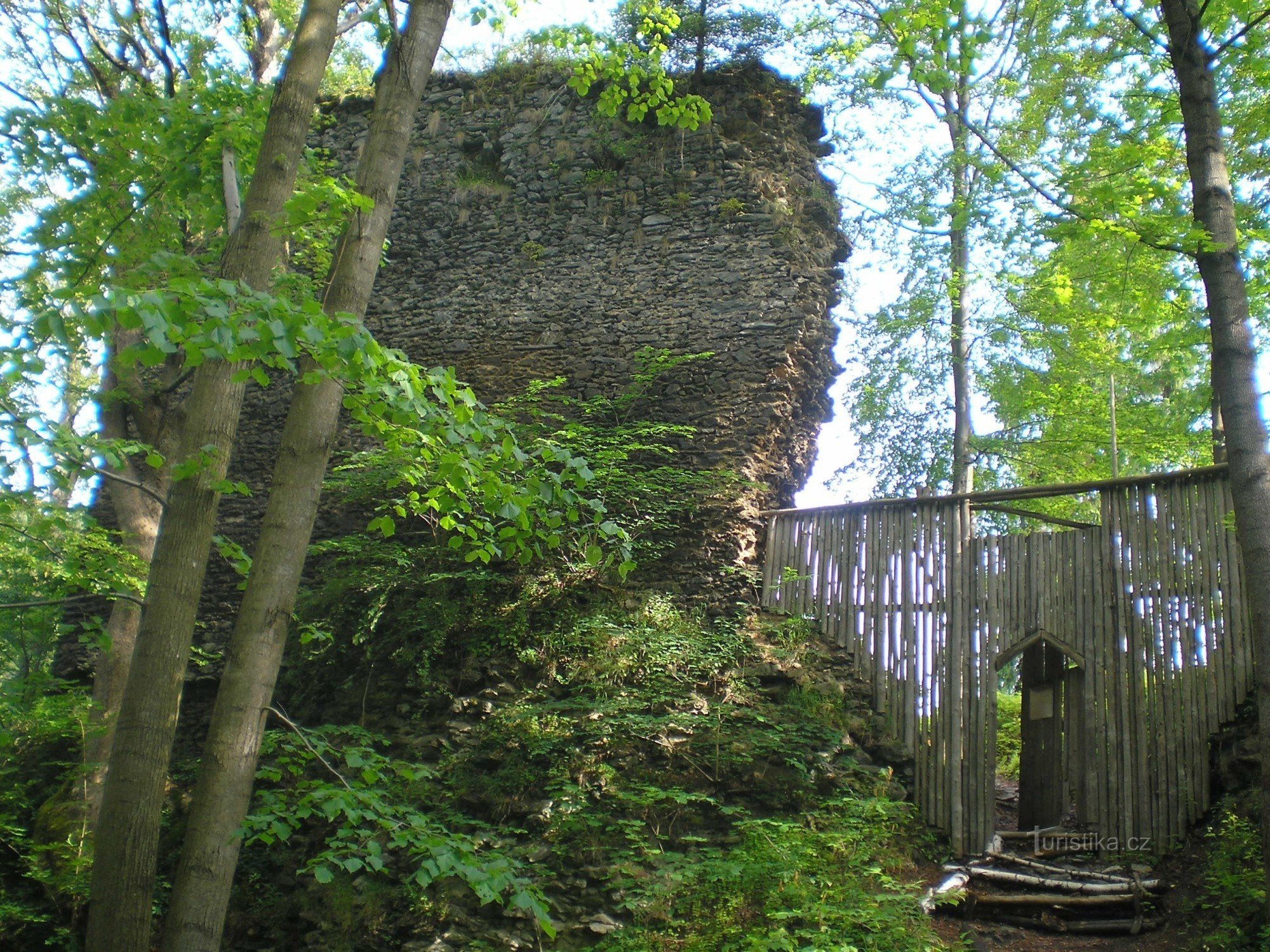 Замок Наварова