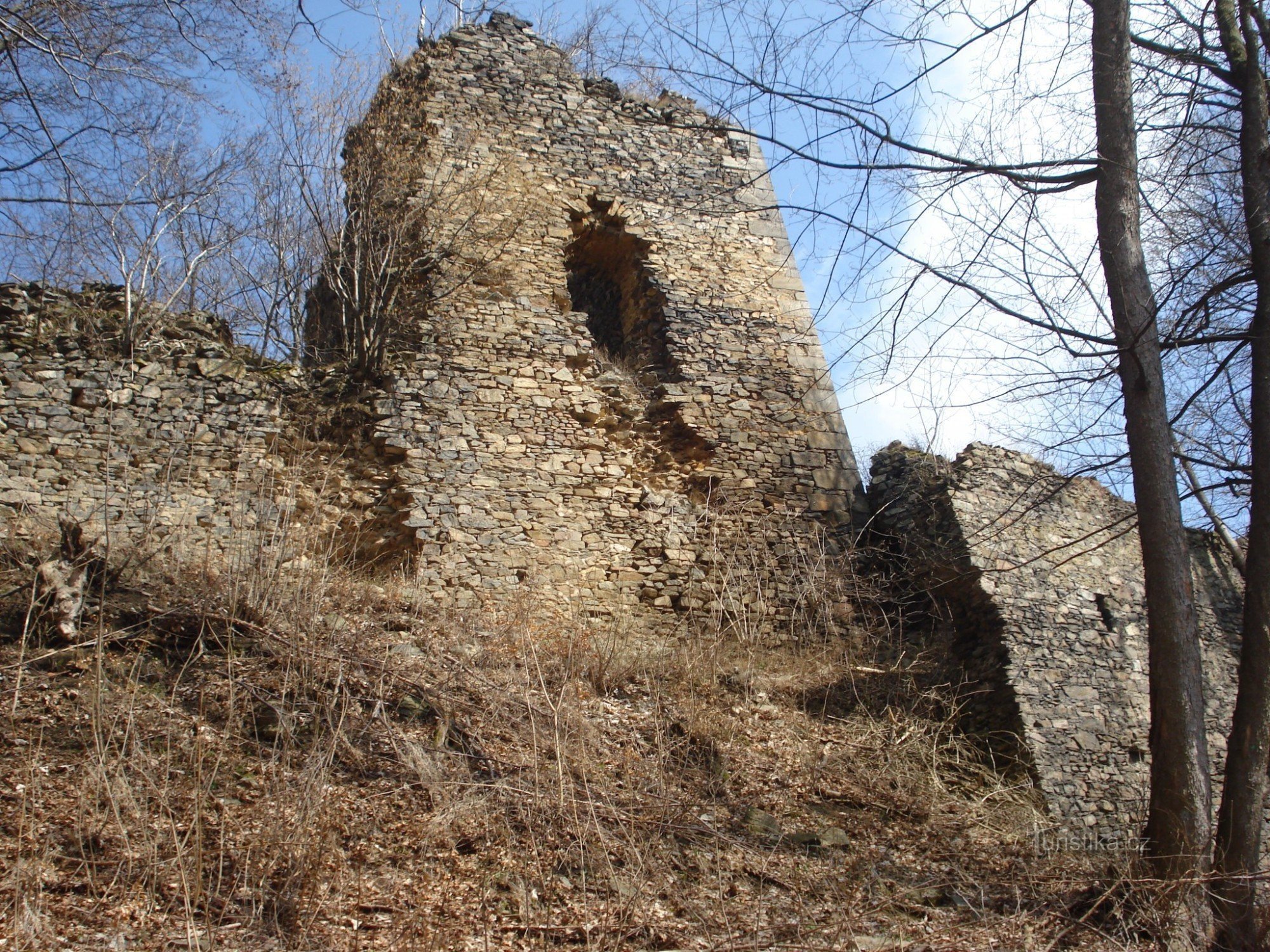 Замок Осек