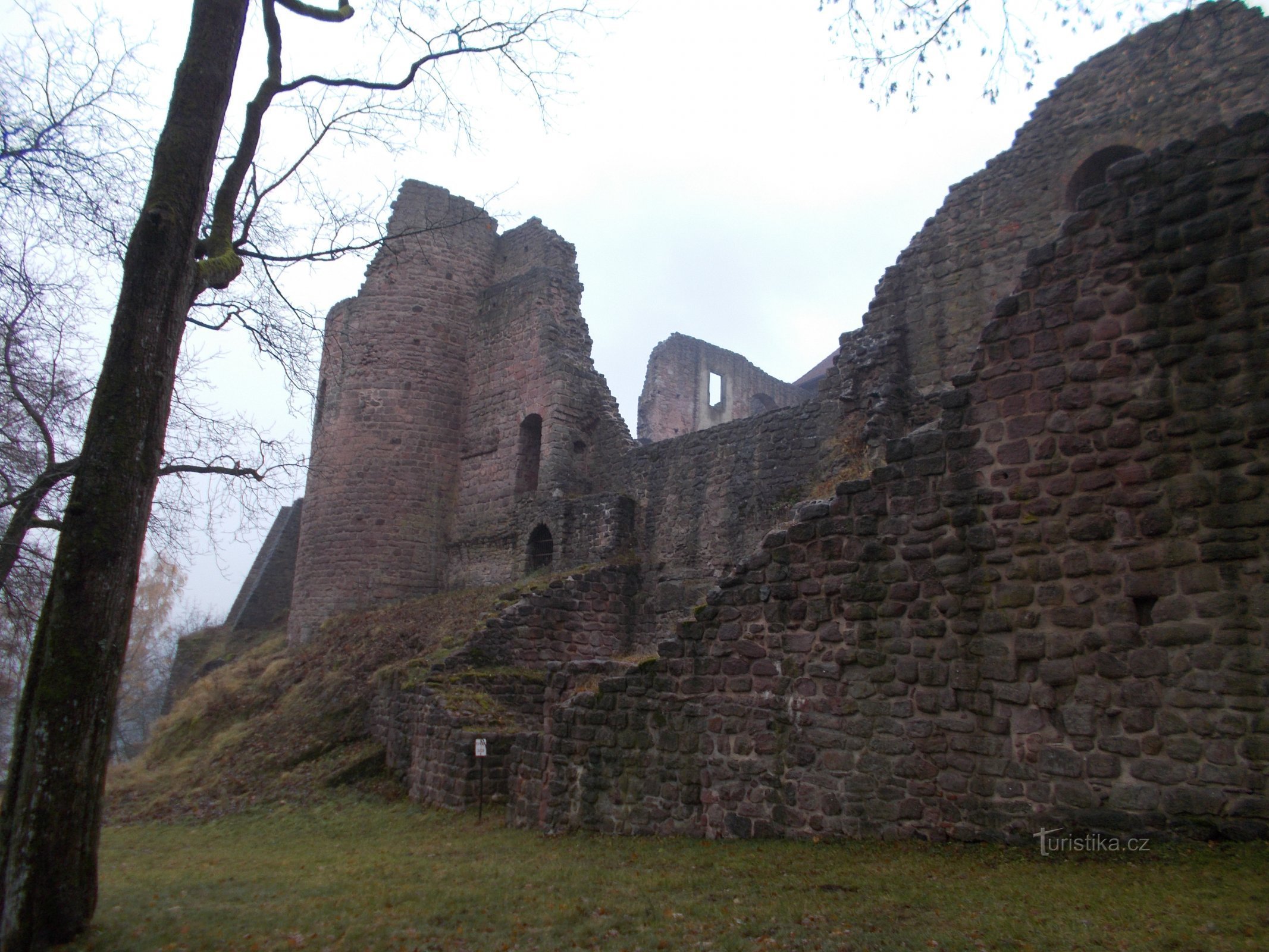 Burg Pecka