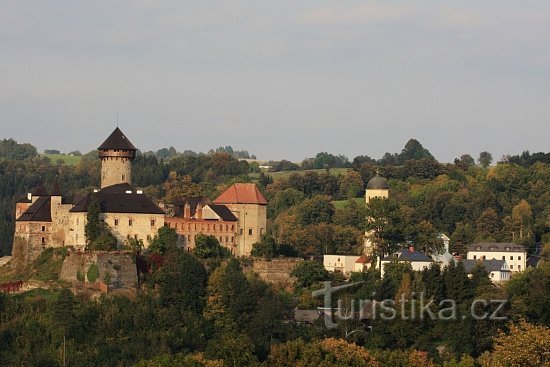 Dvorac Sovinec - lijepa mačevalačka događanja i nastupi