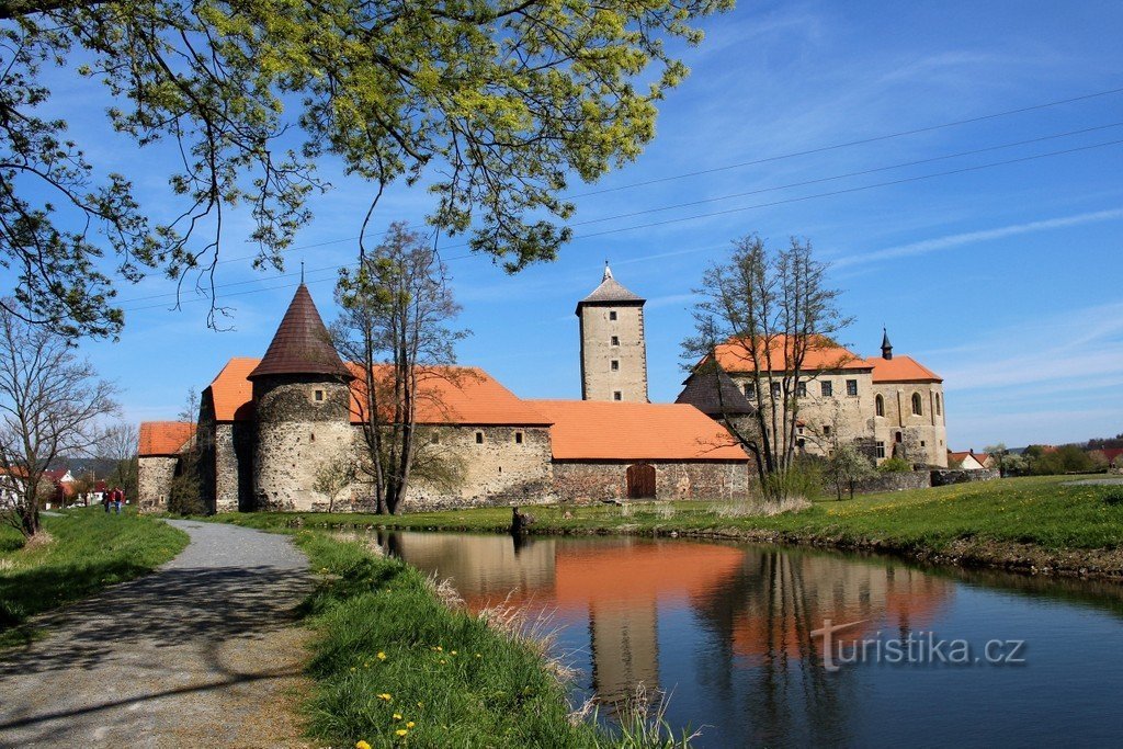Schloss Švihov von Süden