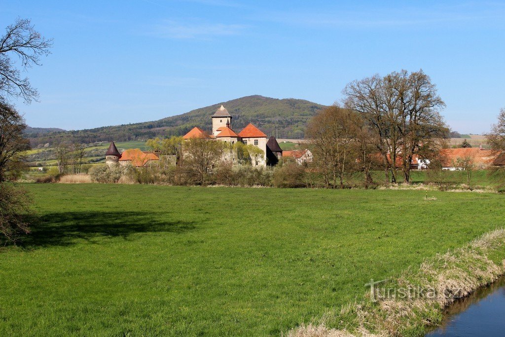 Švihov-kastély az Úhlava-hídról