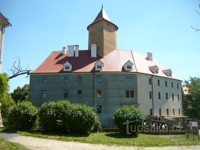 Замок Veveří