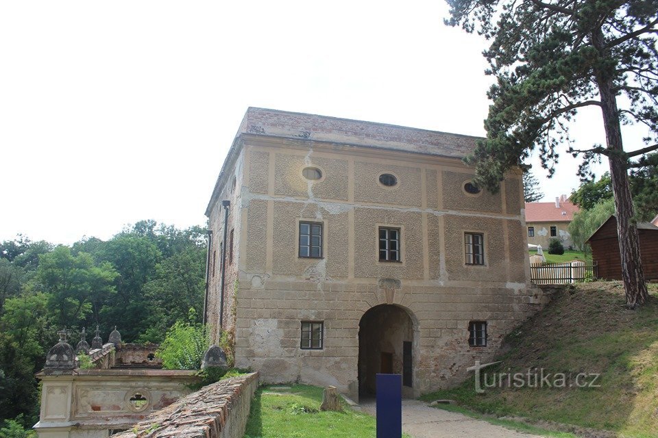 CASTILLO DE LA ARDILLA