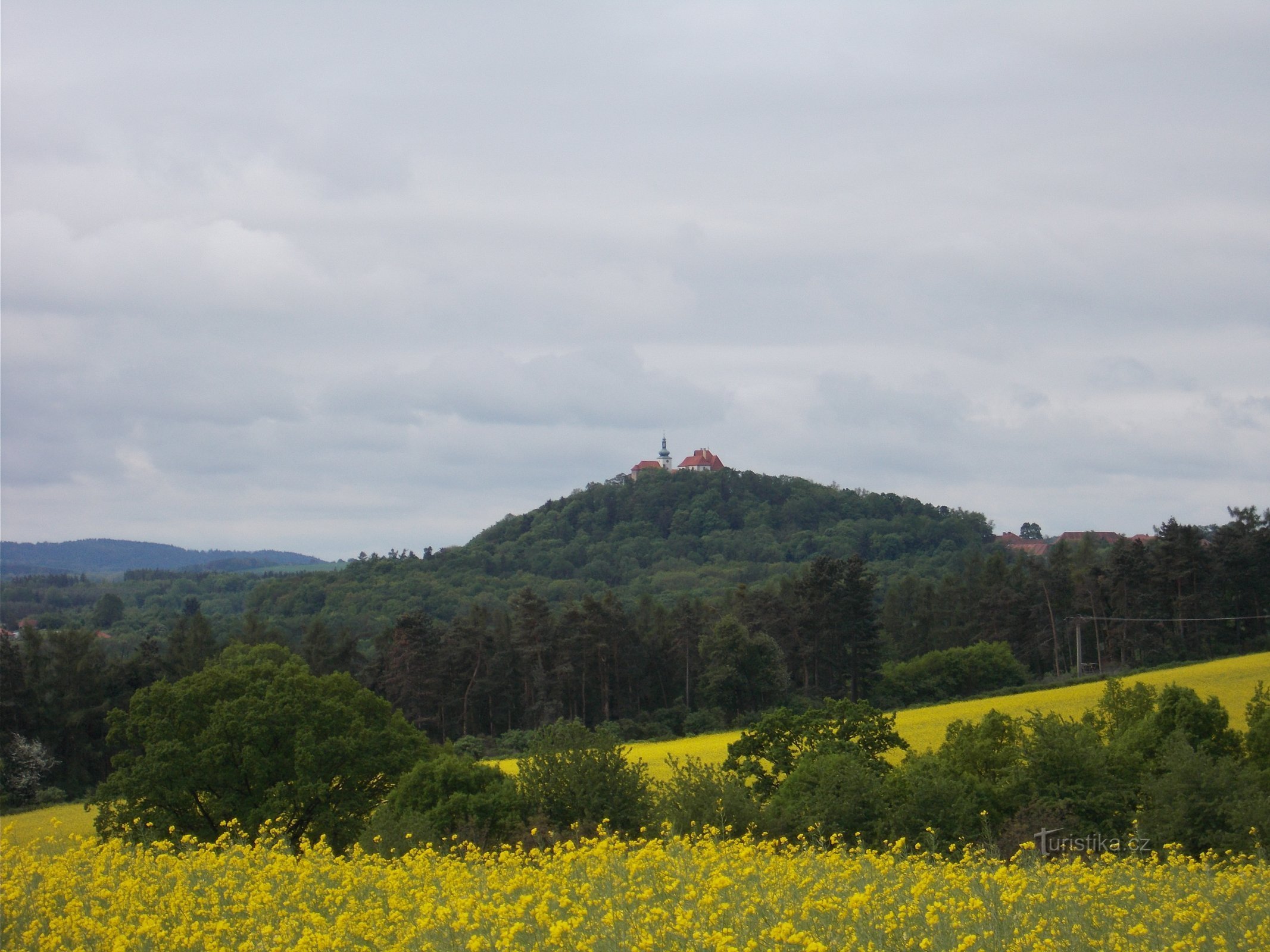 Vysoký Chlumec Castle