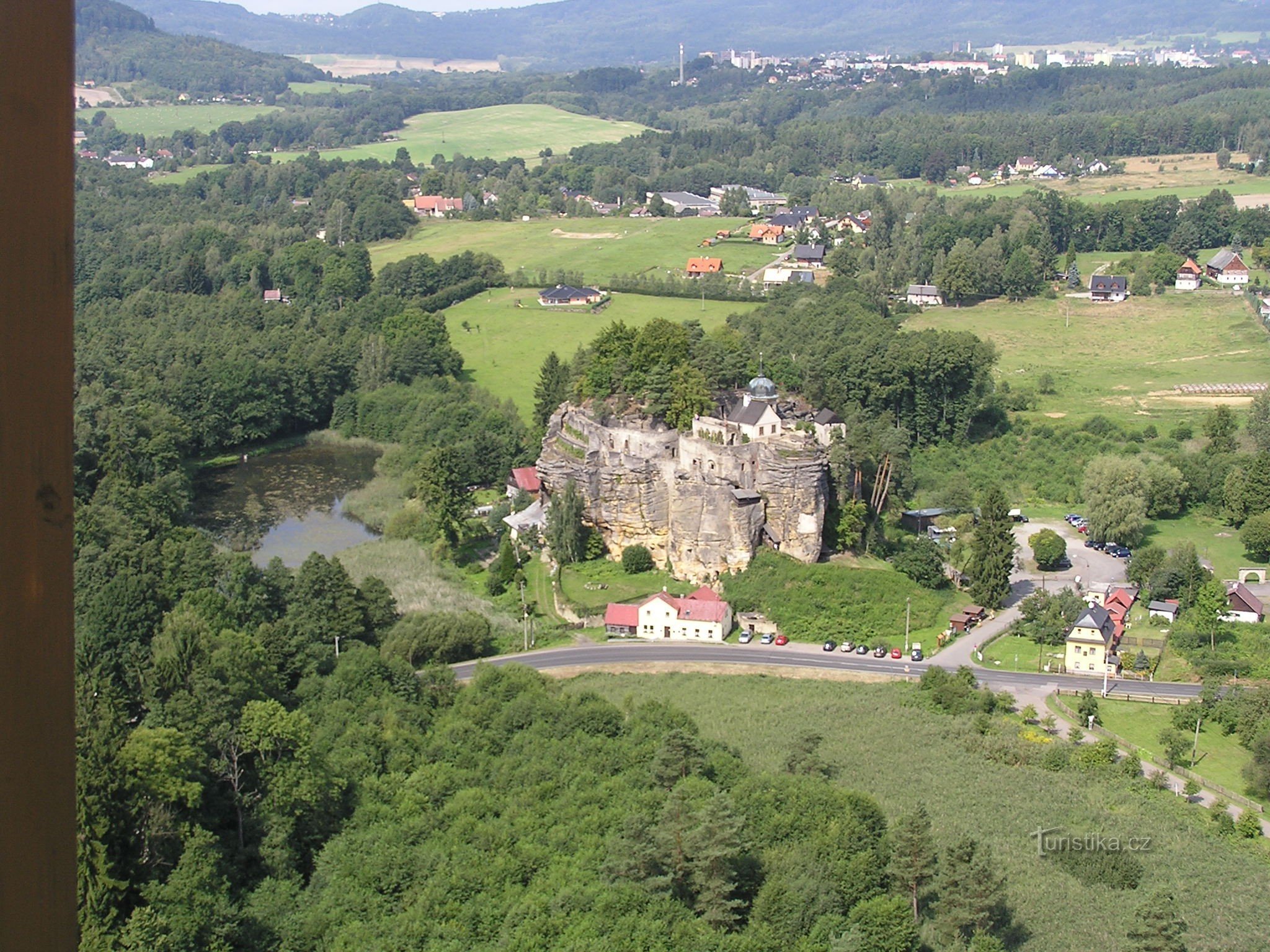 Le château depuis la tour de guet De garde (8/2014)